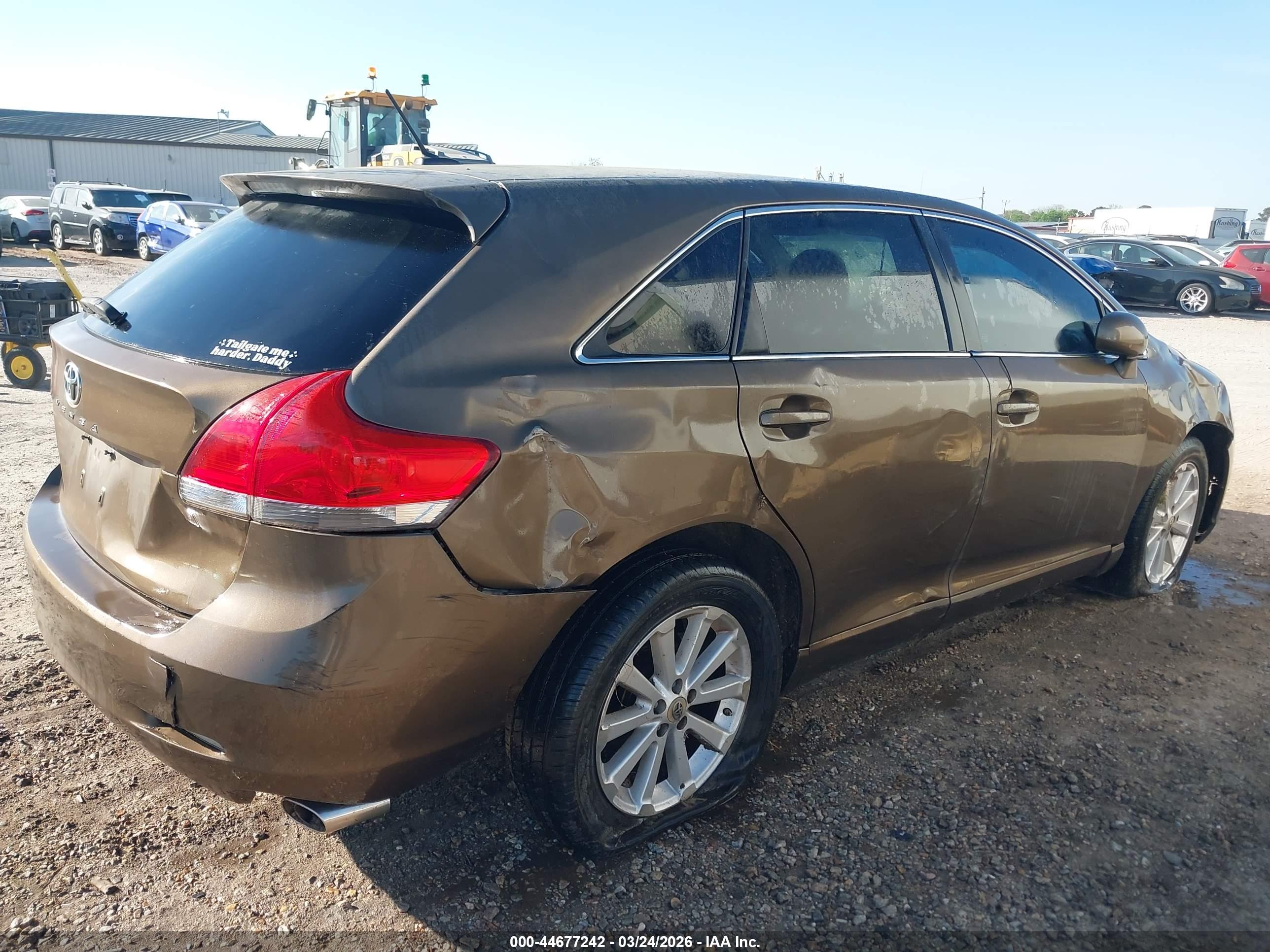 TOYOTA VENZA image 4