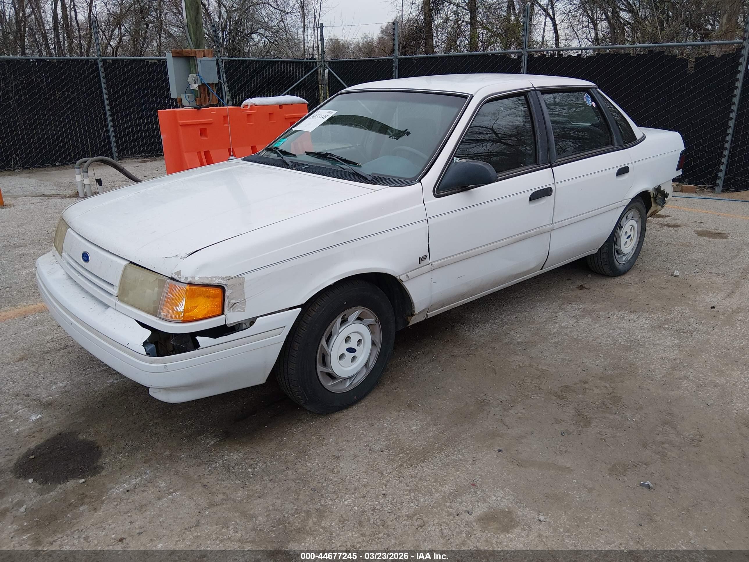 FORD TEMPO image 2