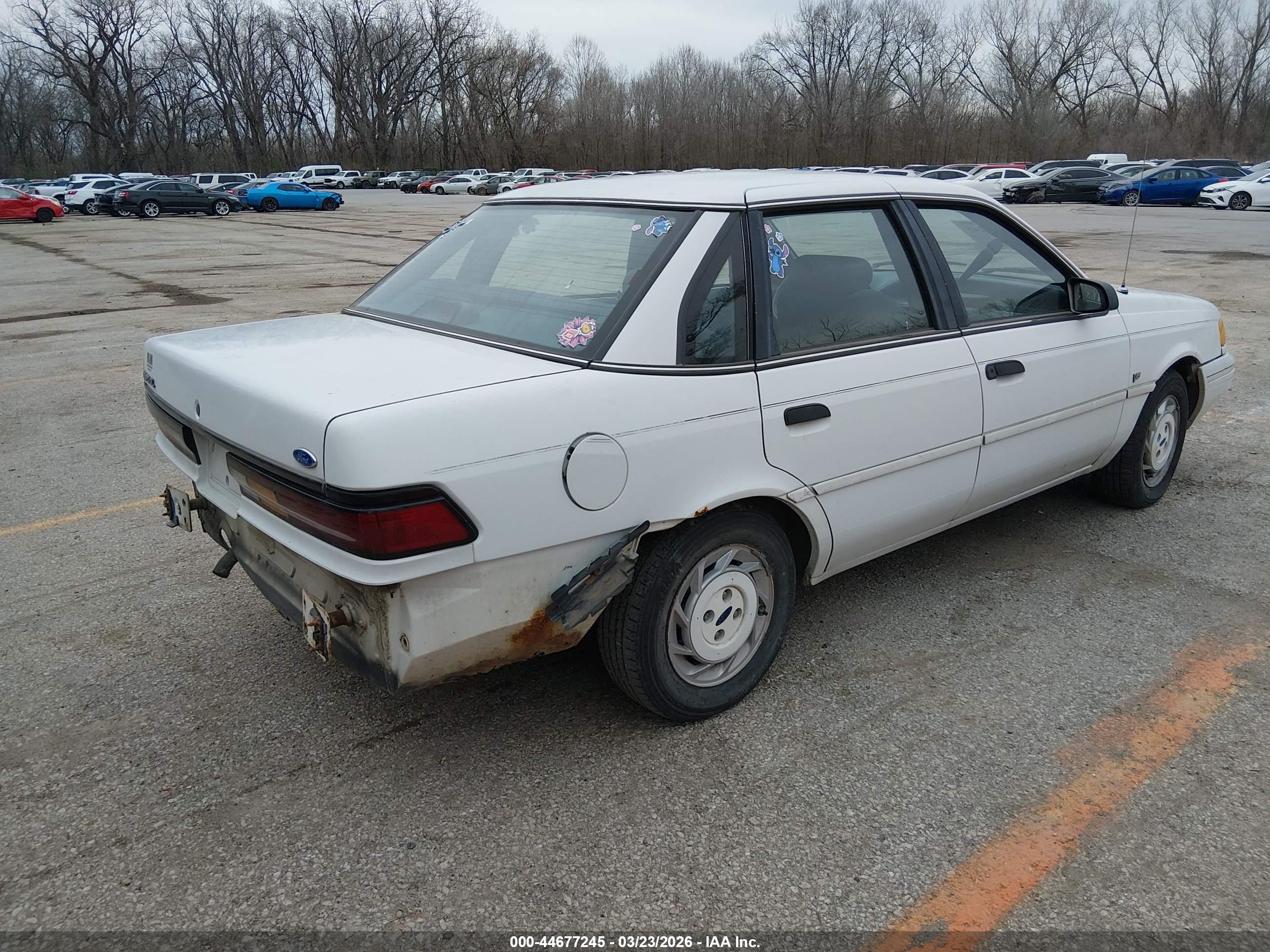 FORD TEMPO image 4