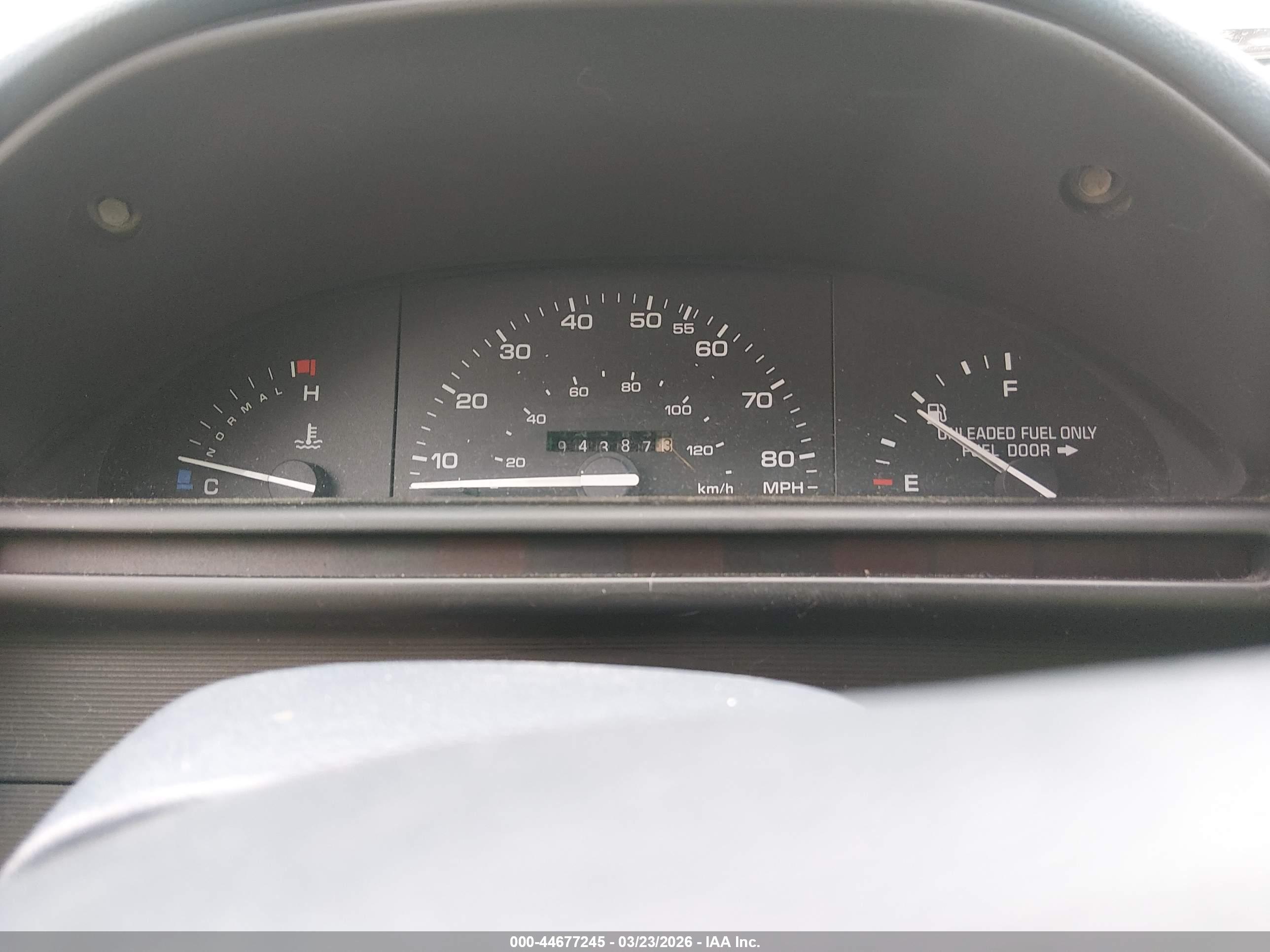 FORD TEMPO image 7