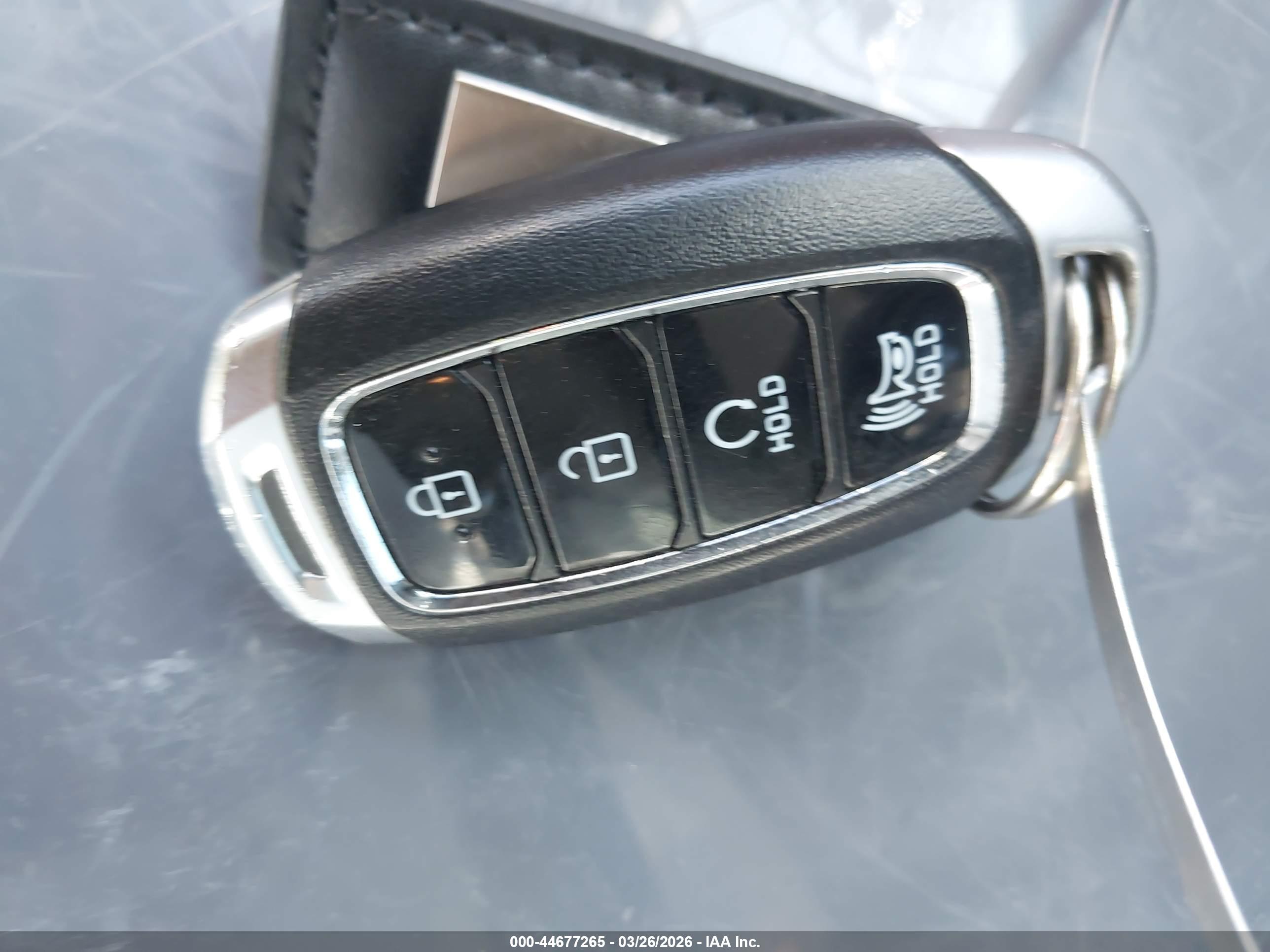 HYUNDAI KONA image 11