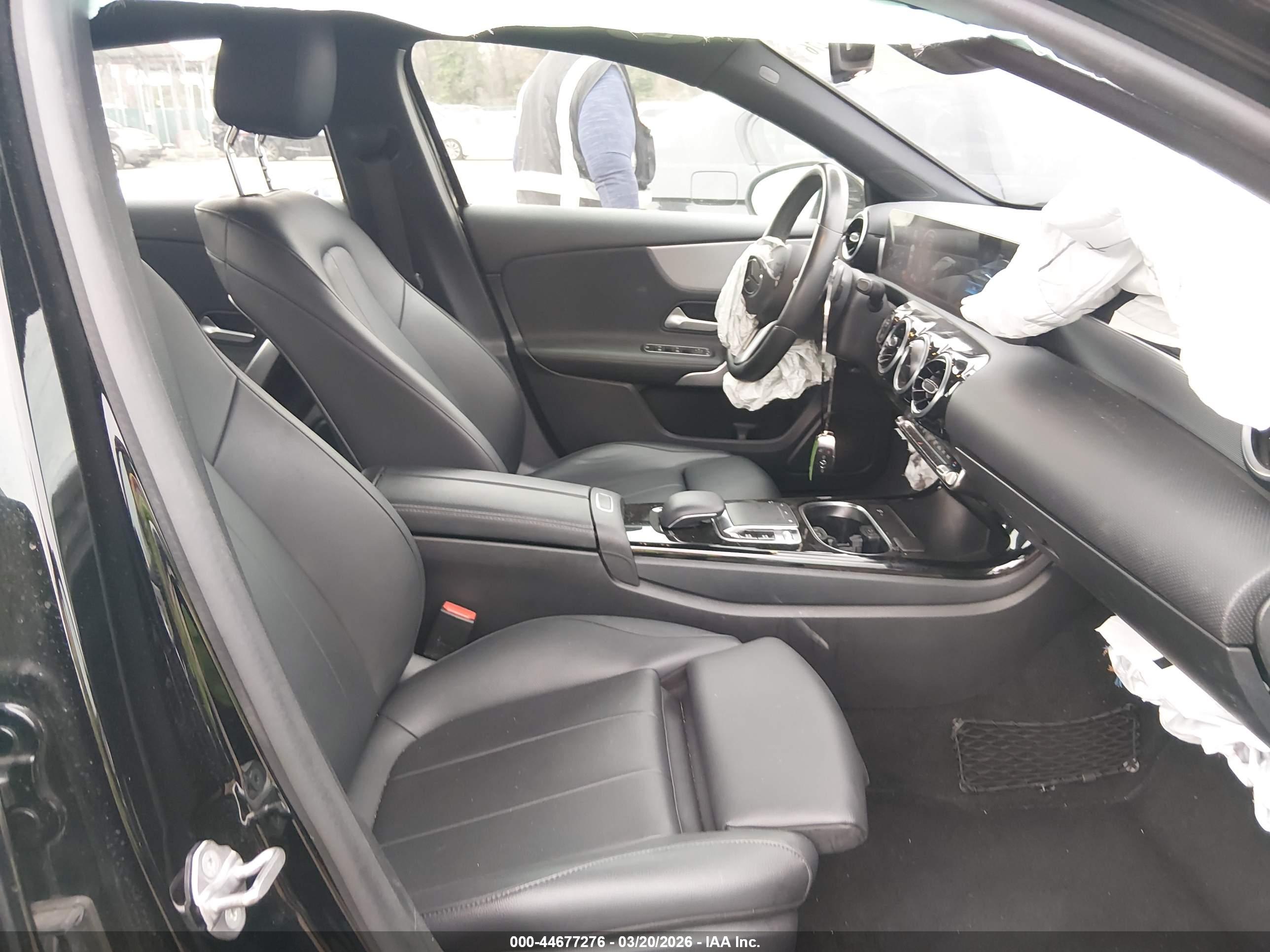 MERCEDES-BENZ A image 5