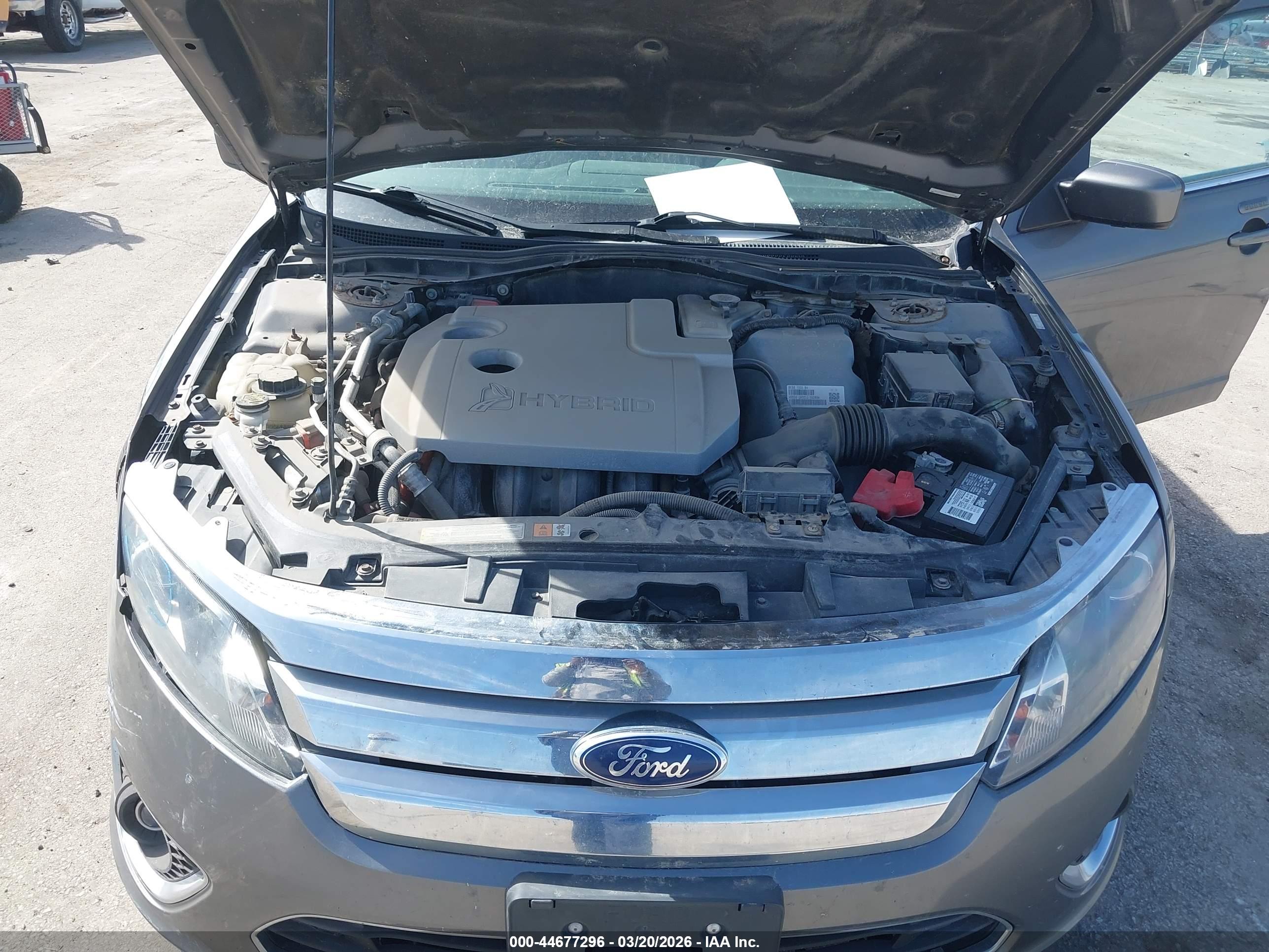 FORD FUSION image 10