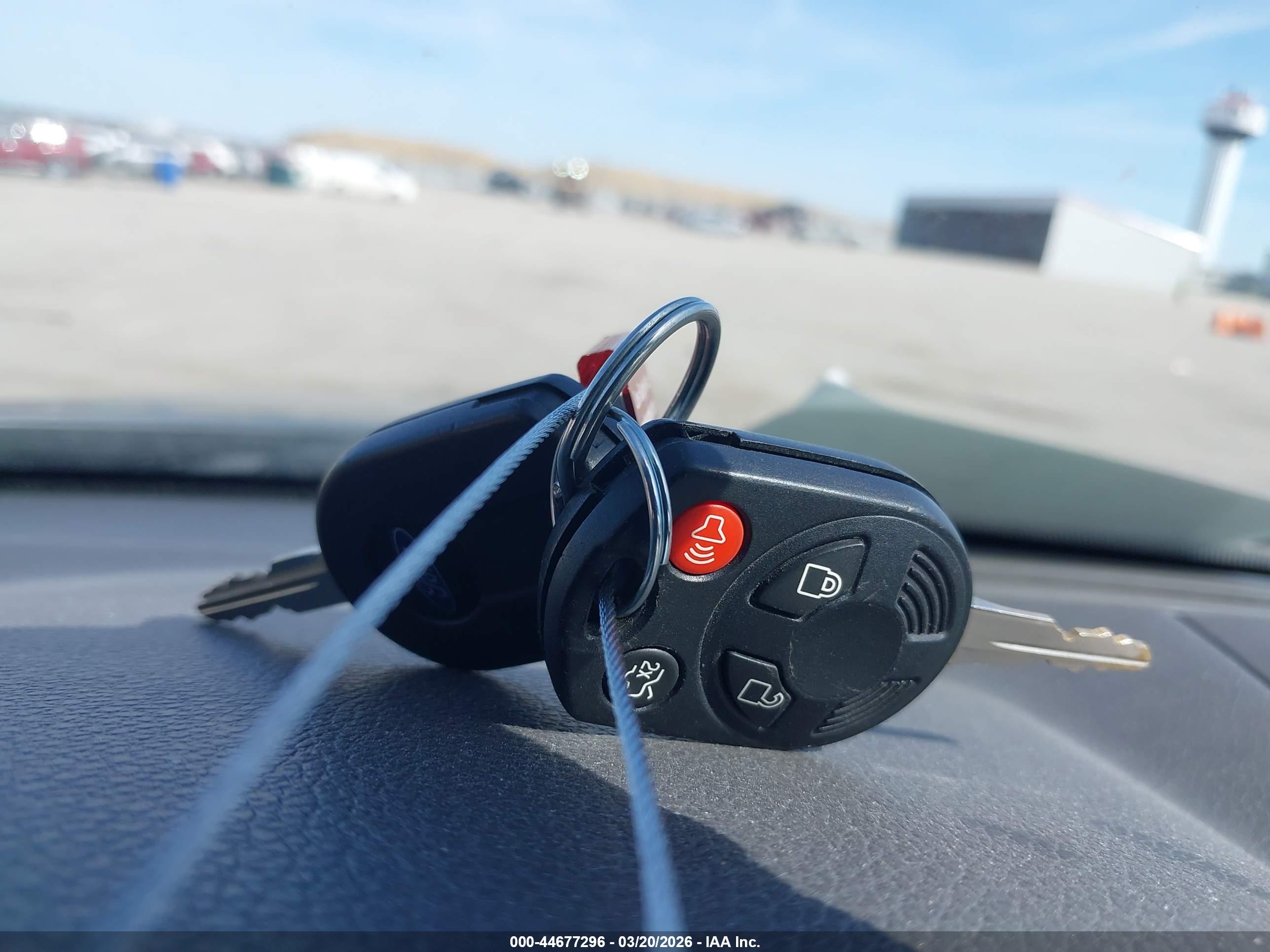 FORD FUSION image 11
