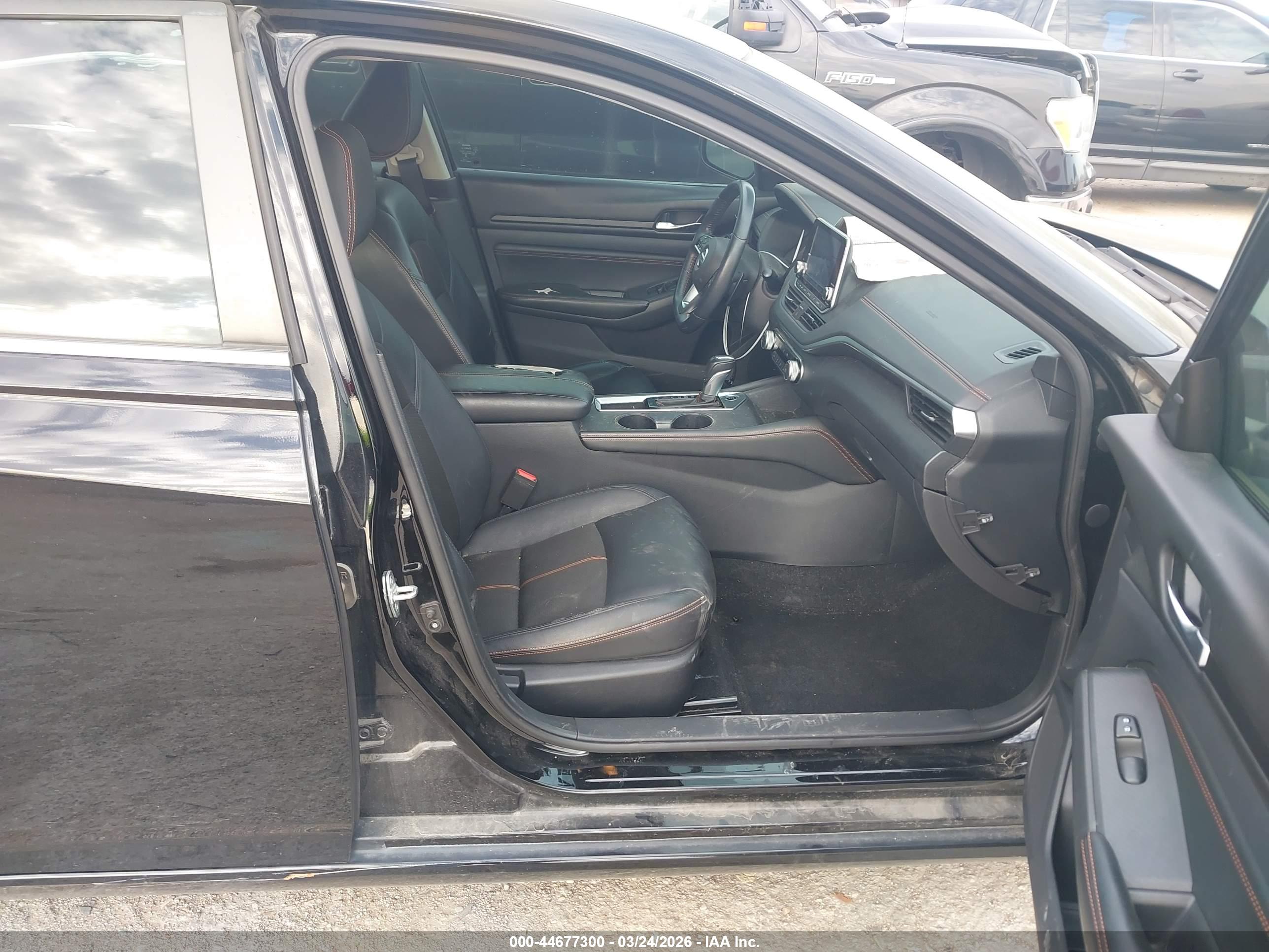 NISSAN ALTIMA image 5