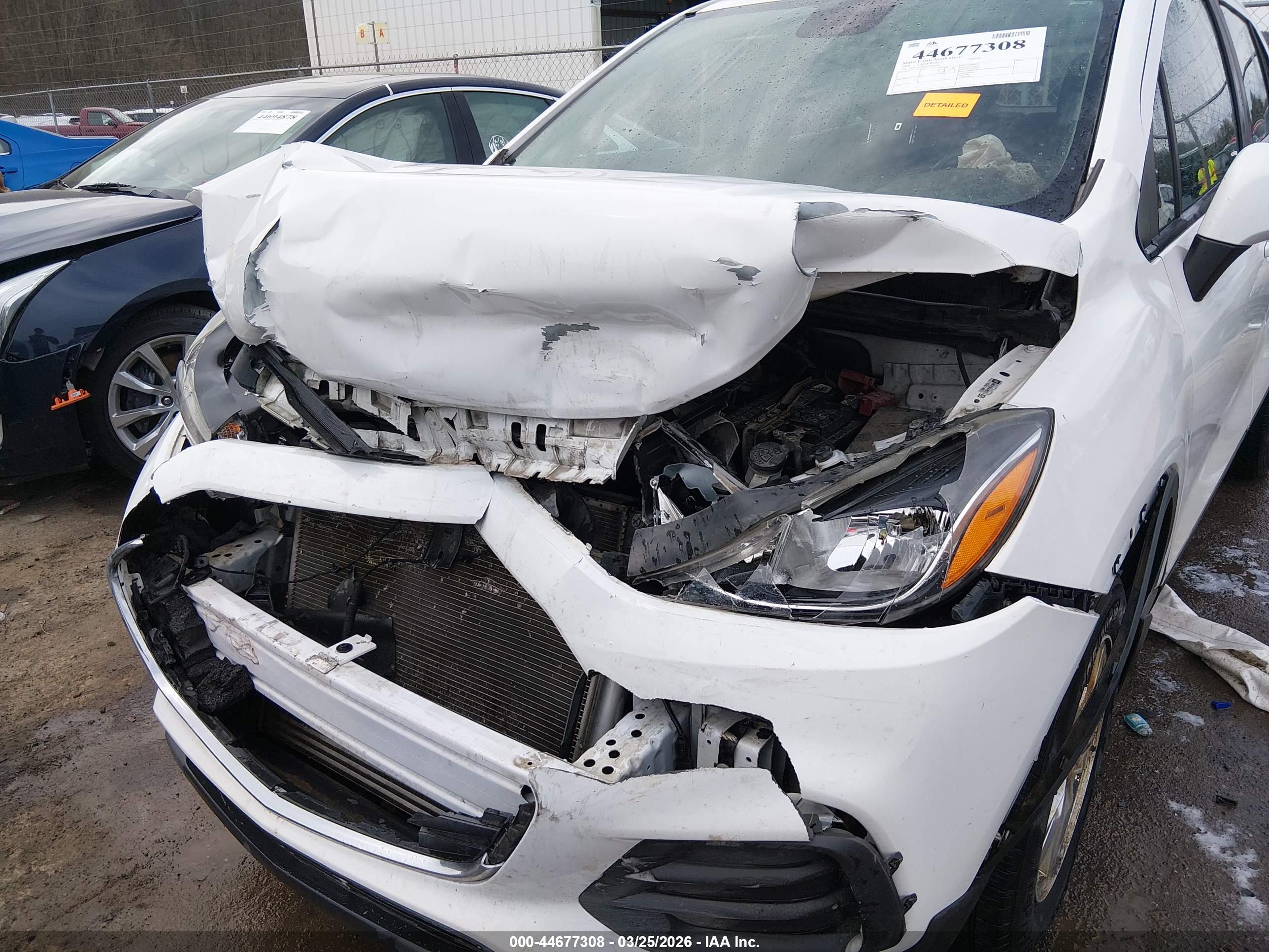 CHEVROLET TRAX image 6