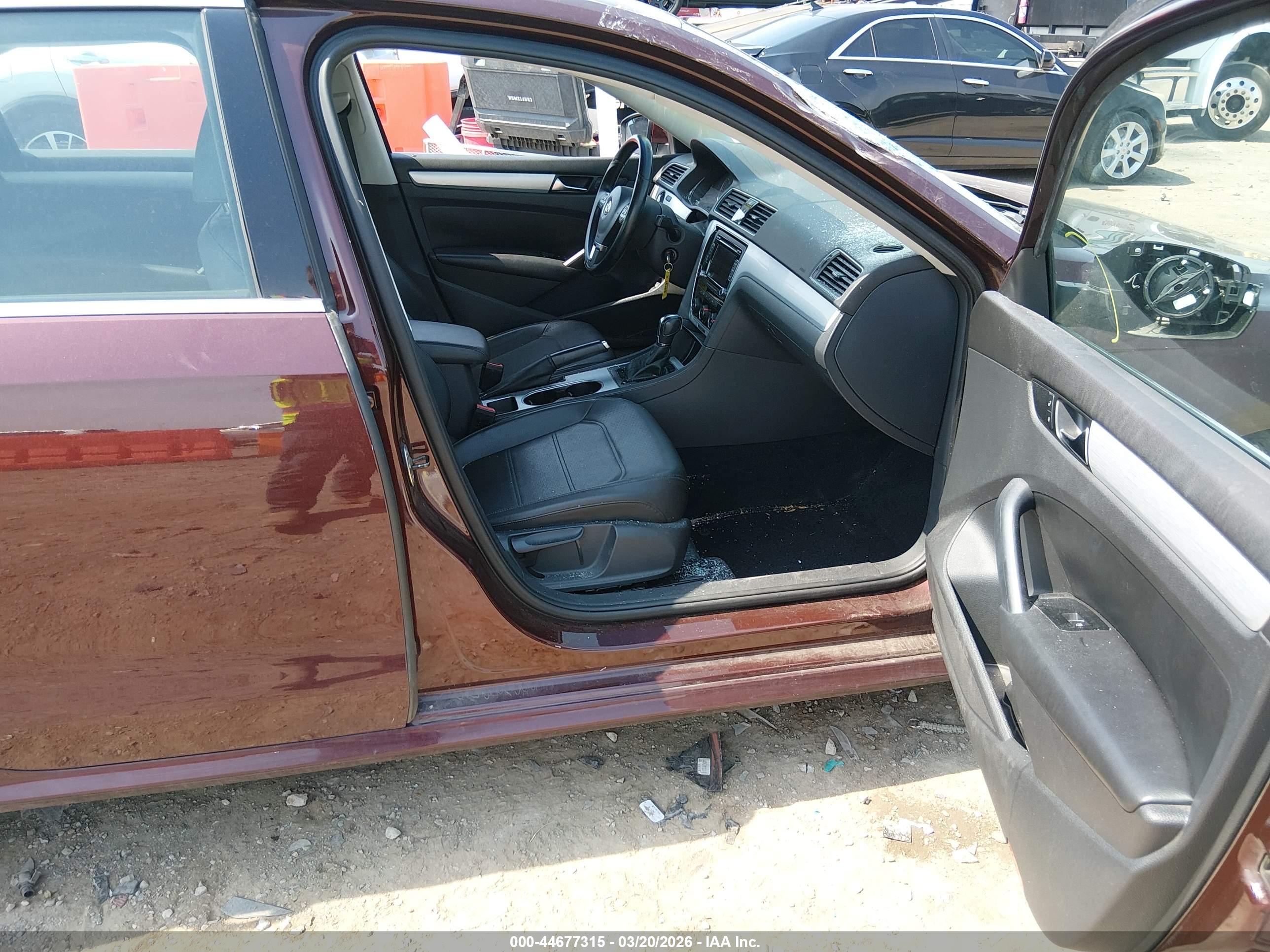 VOLKSWAGEN PASSAT image 5