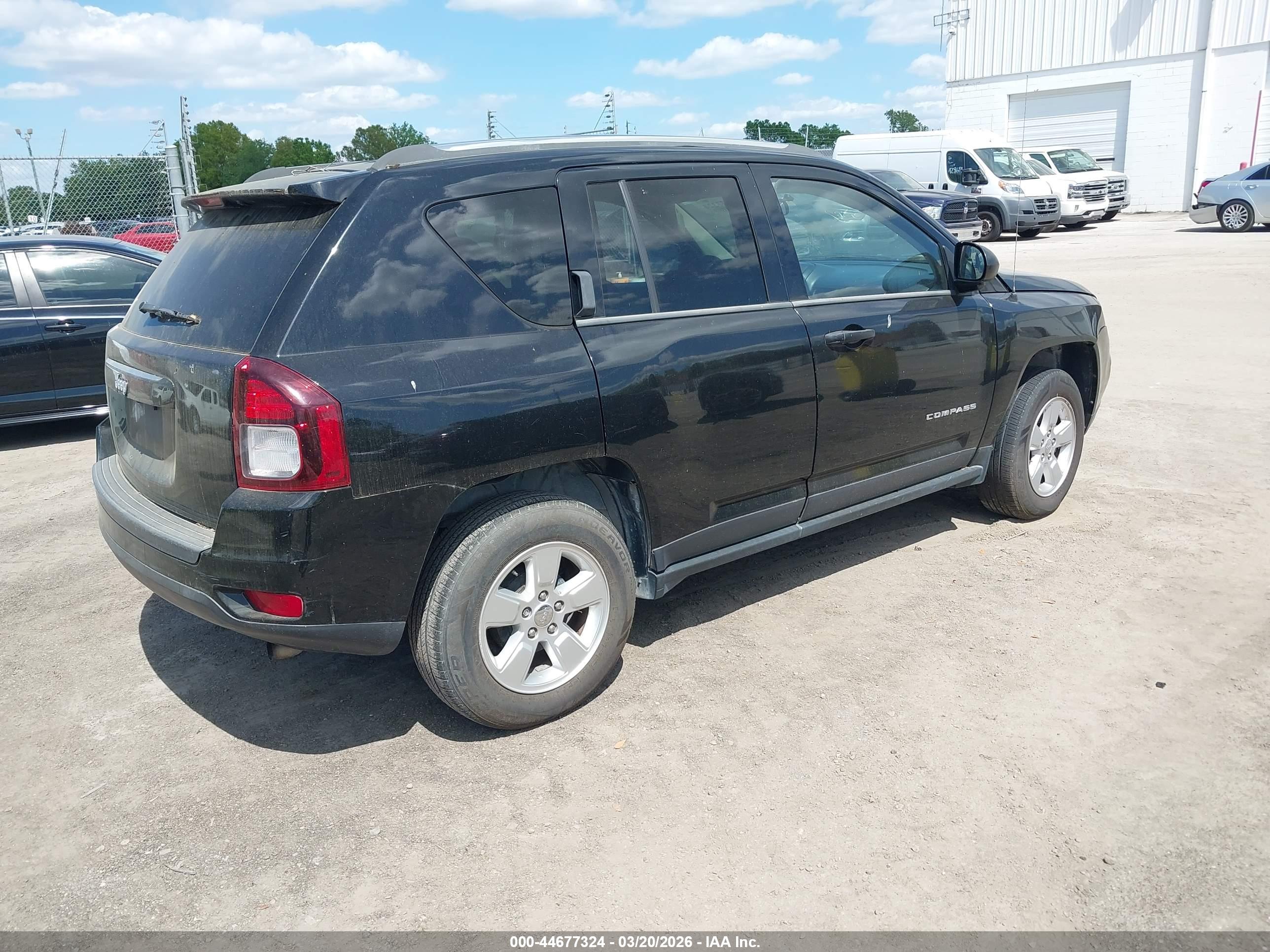 JEEP COMPASS image 4