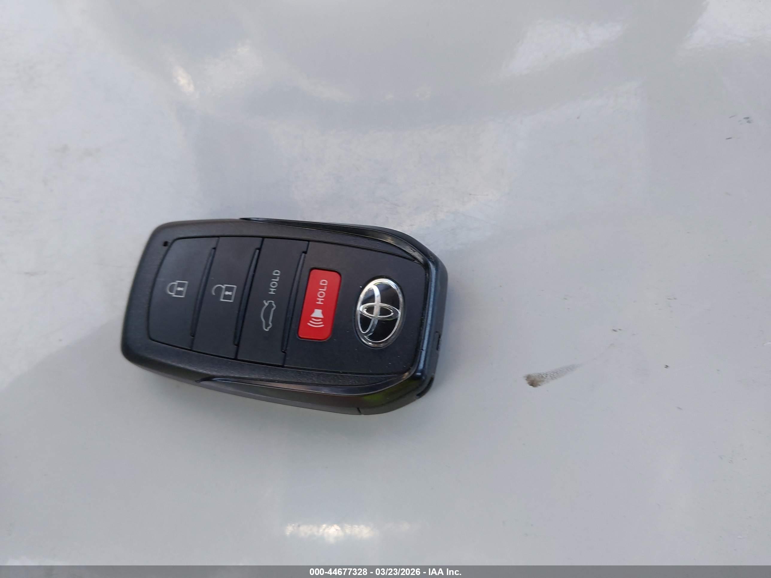 TOYOTA COROLLA image 11