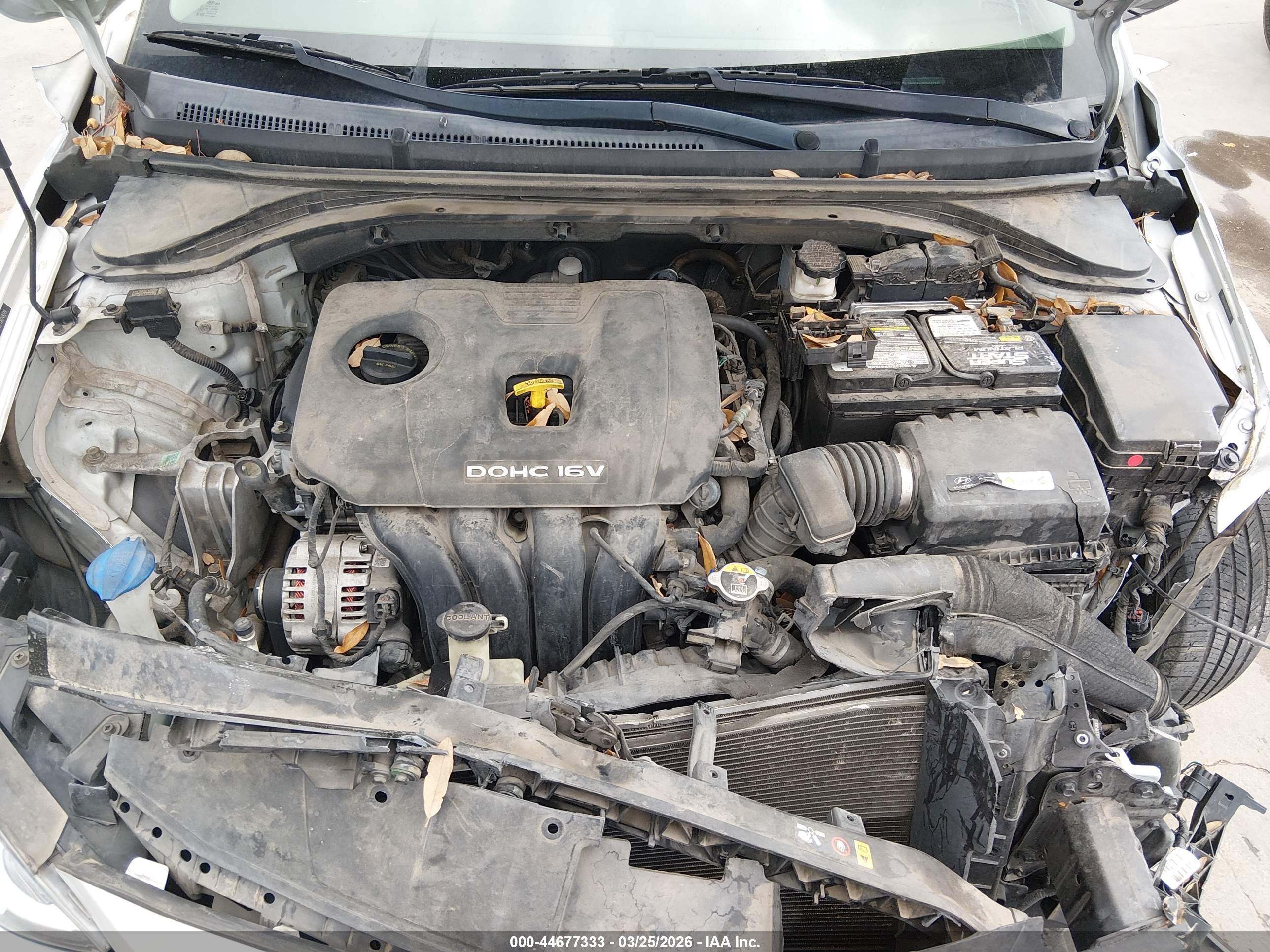 HYUNDAI ELANTRA image 10