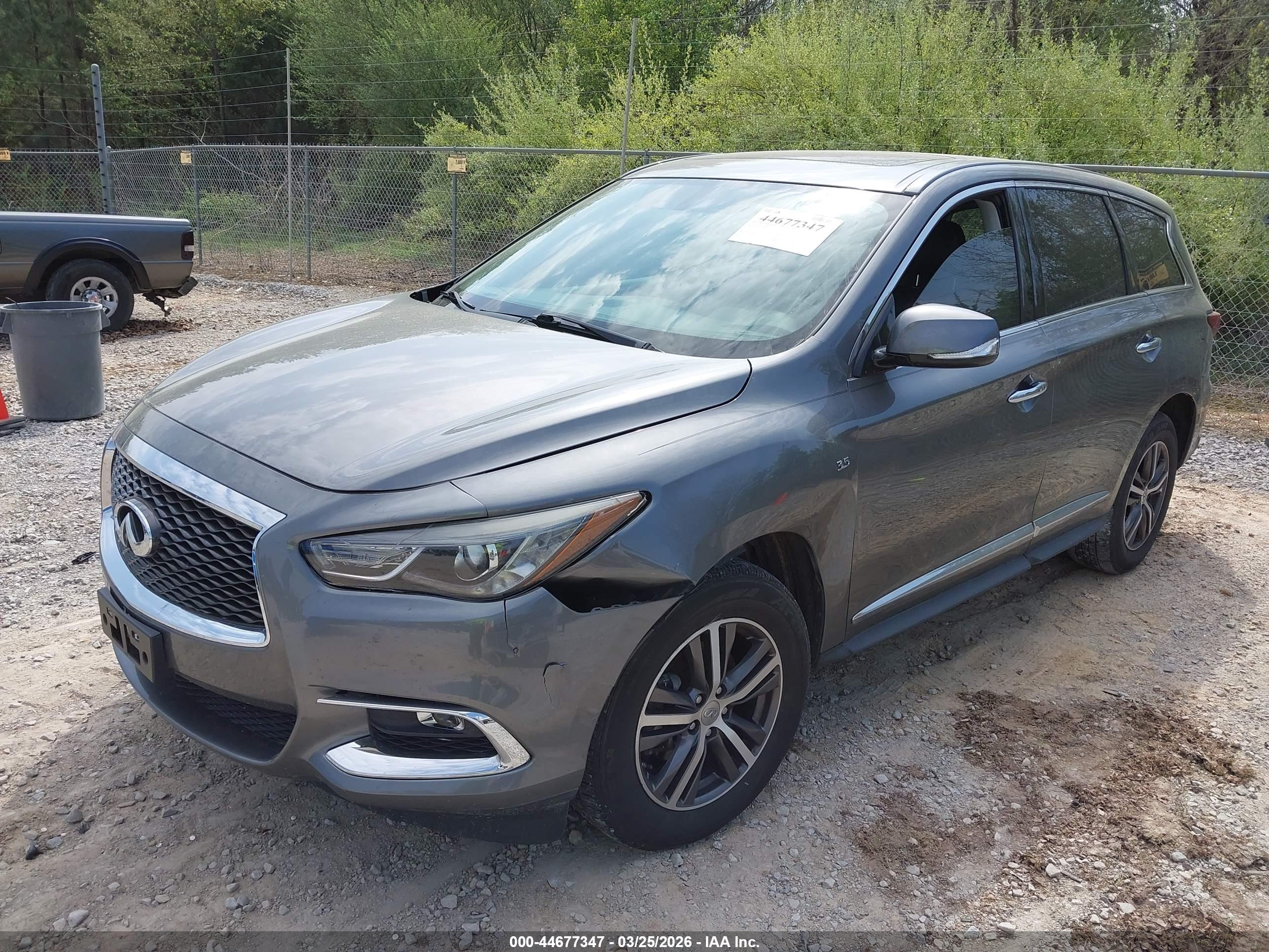 INFINITI QX60 image 2