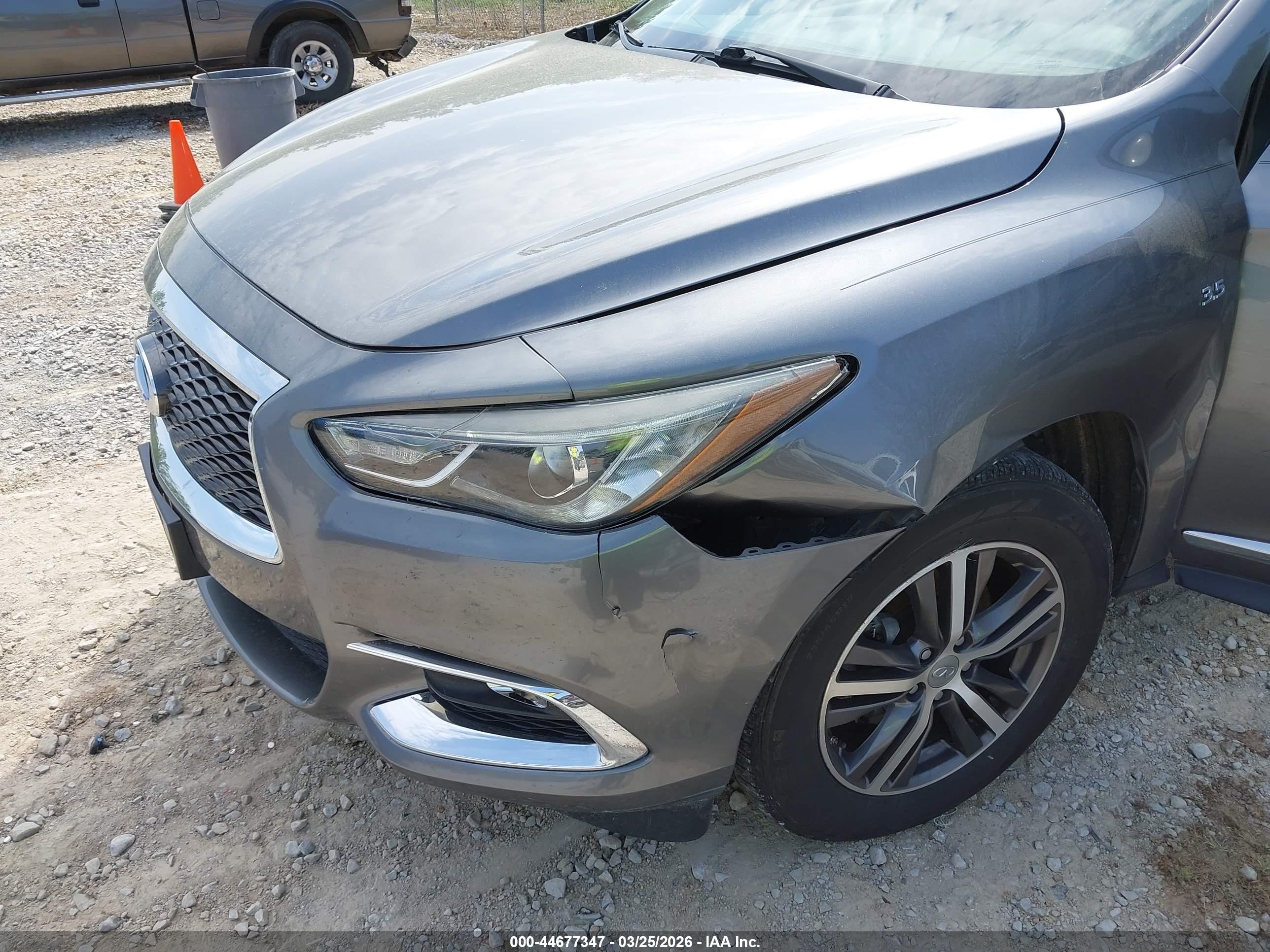 INFINITI QX60 image 6
