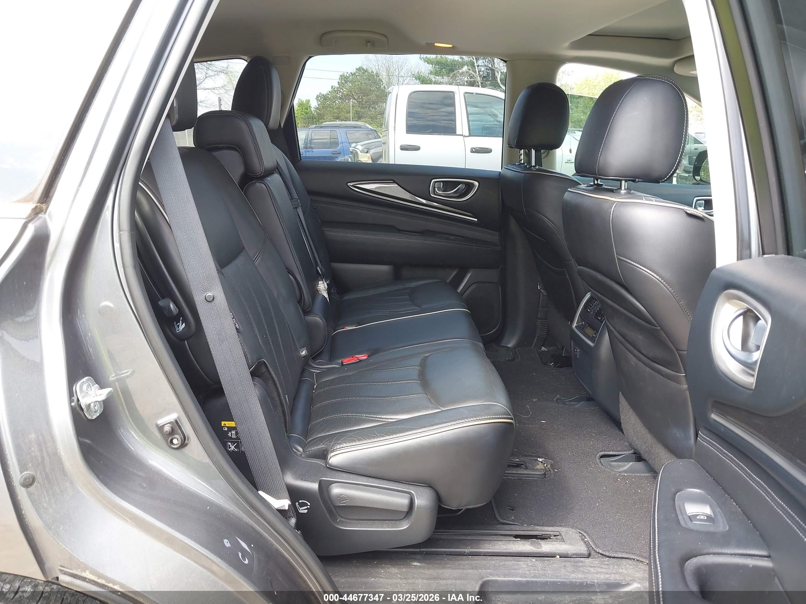 INFINITI QX60 image 8