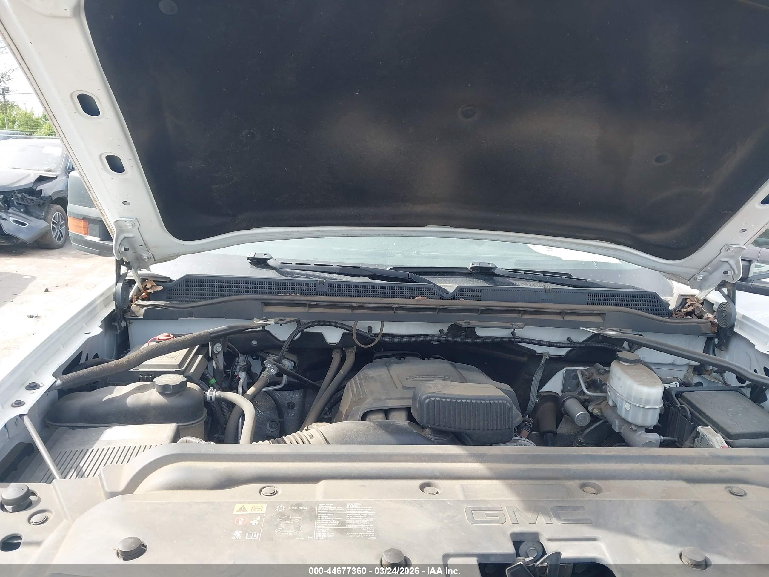 GMC SIERRA image 10