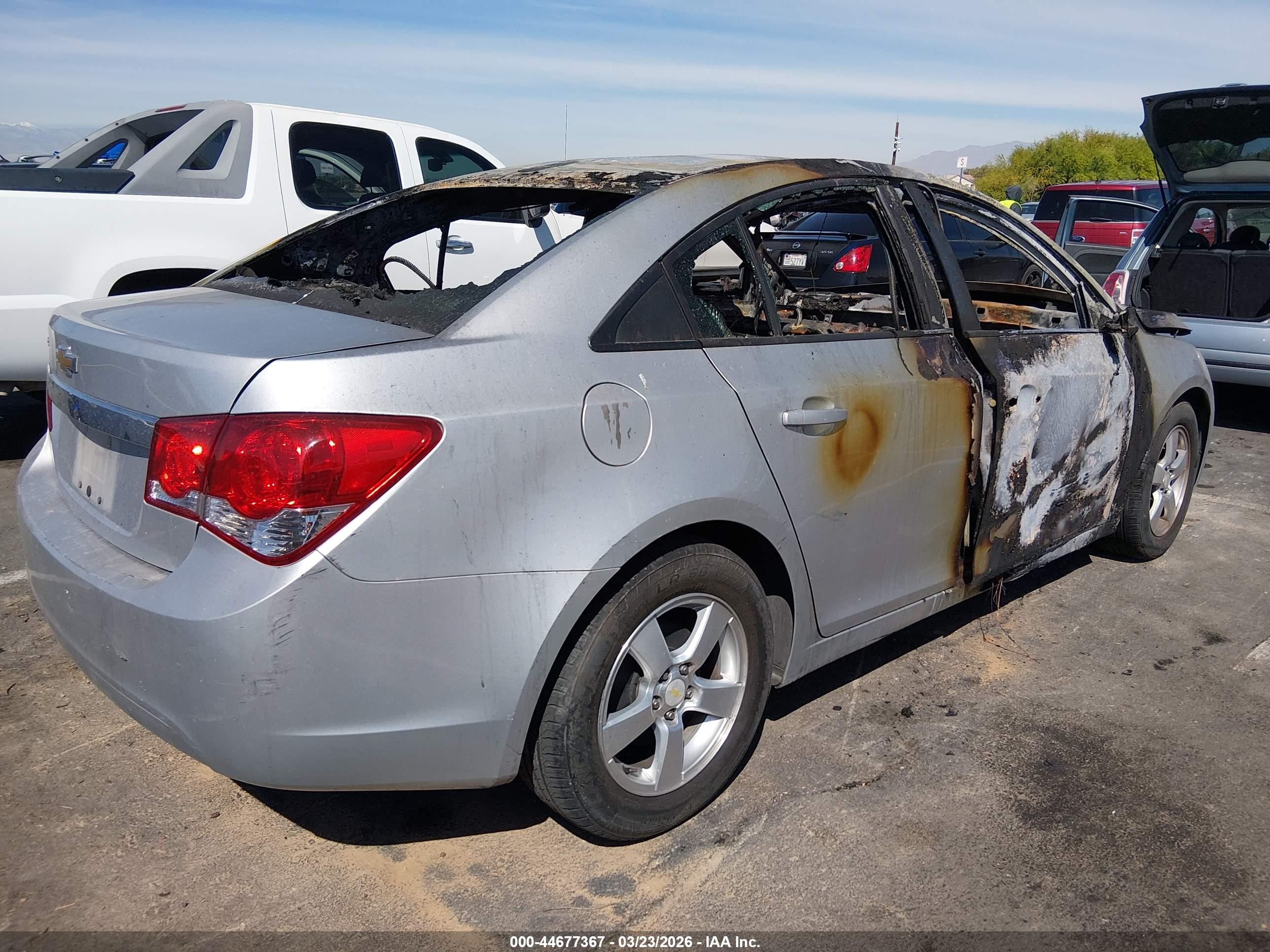 CHEVROLET CRUZE image 4