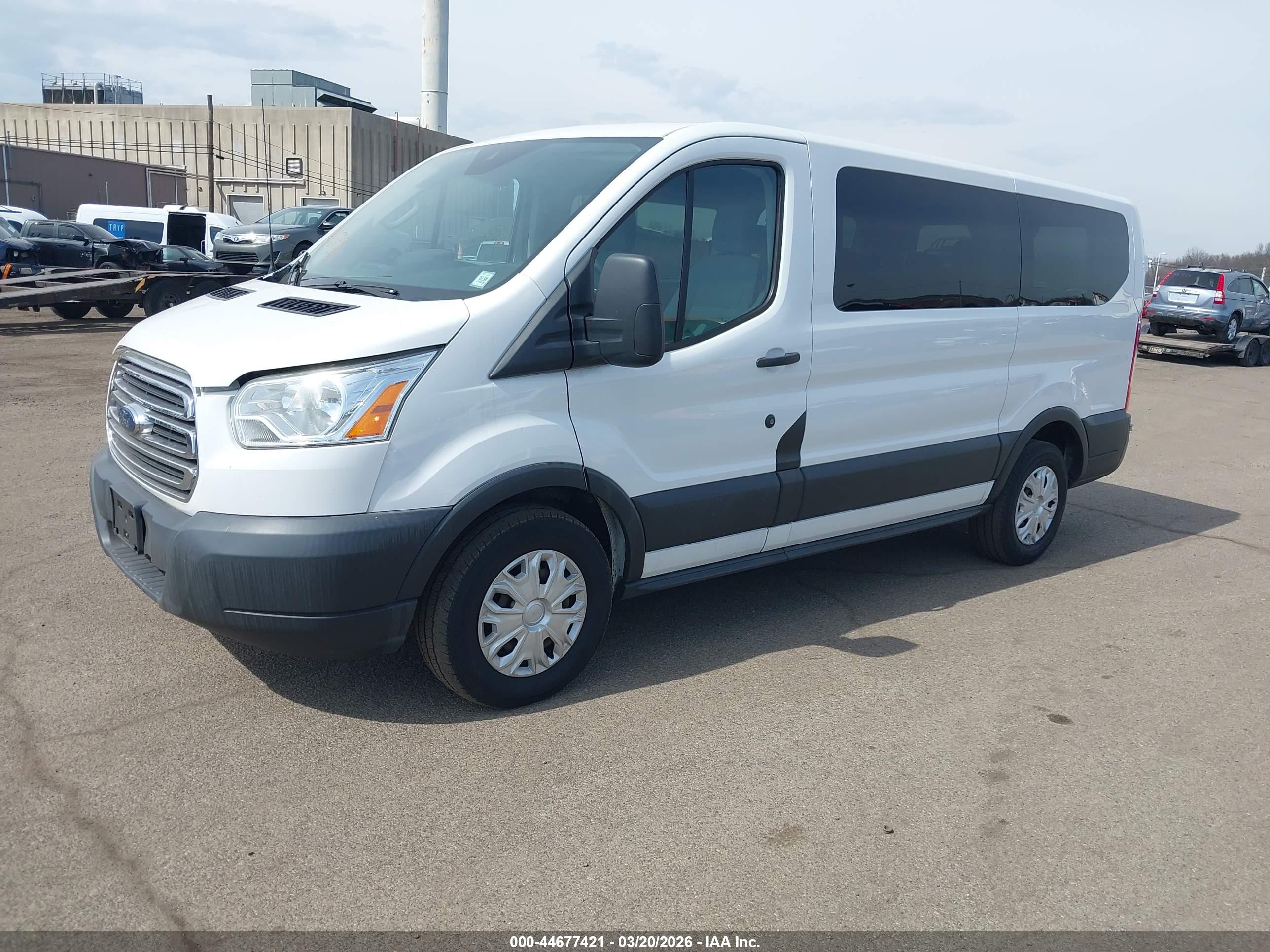 FORD TRANSIT-150 image 2