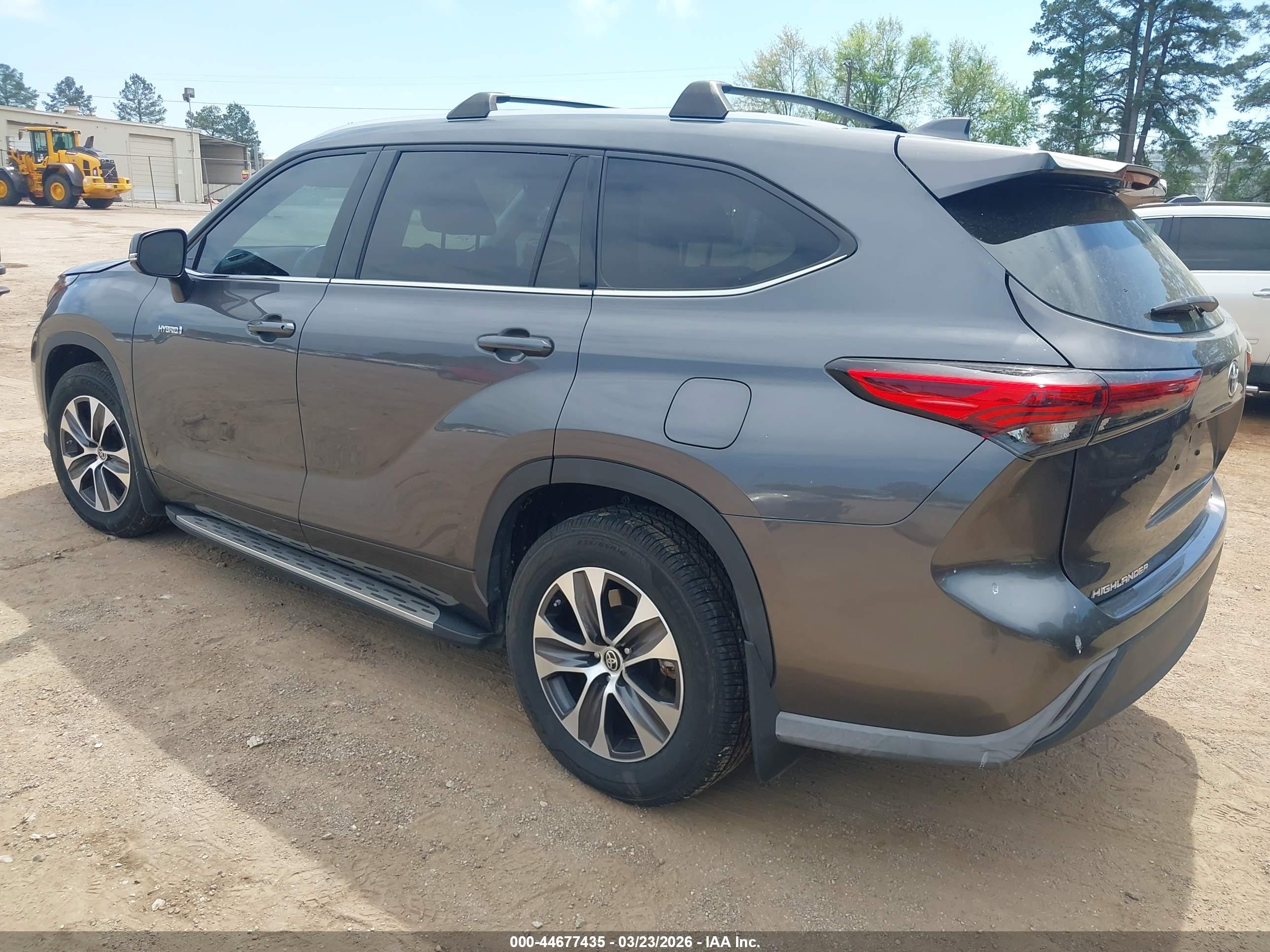 TOYOTA HIGHLANDER image 3