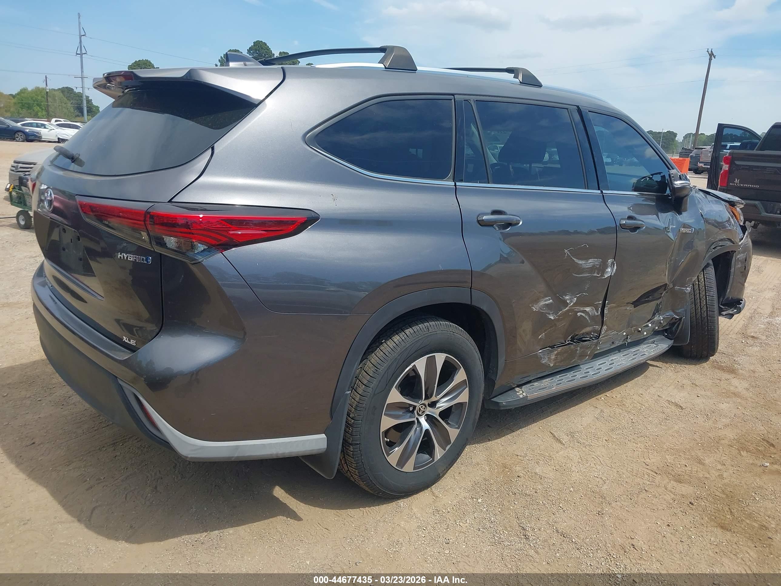 TOYOTA HIGHLANDER image 4
