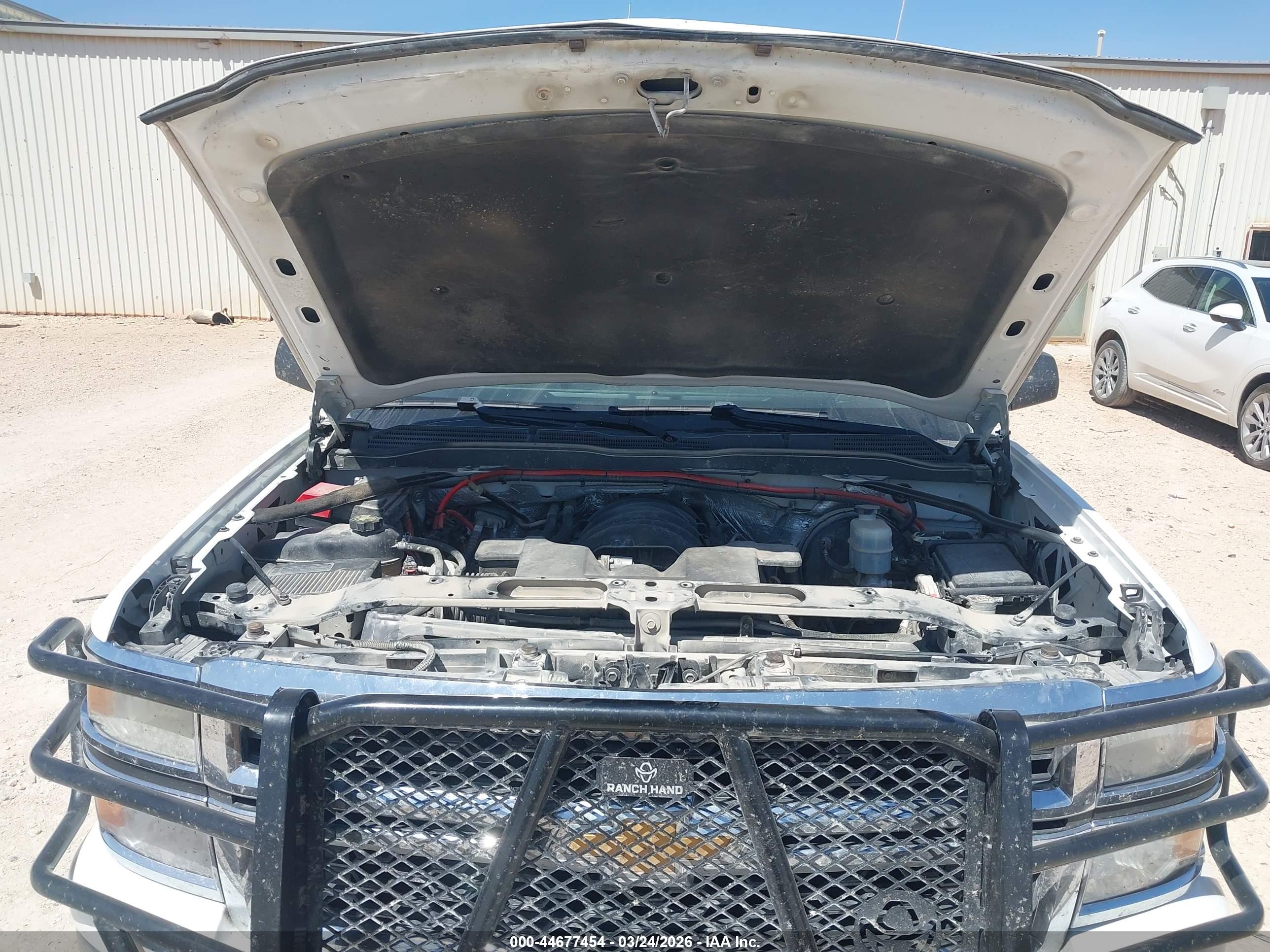 CHEVROLET SILVERADO image 10