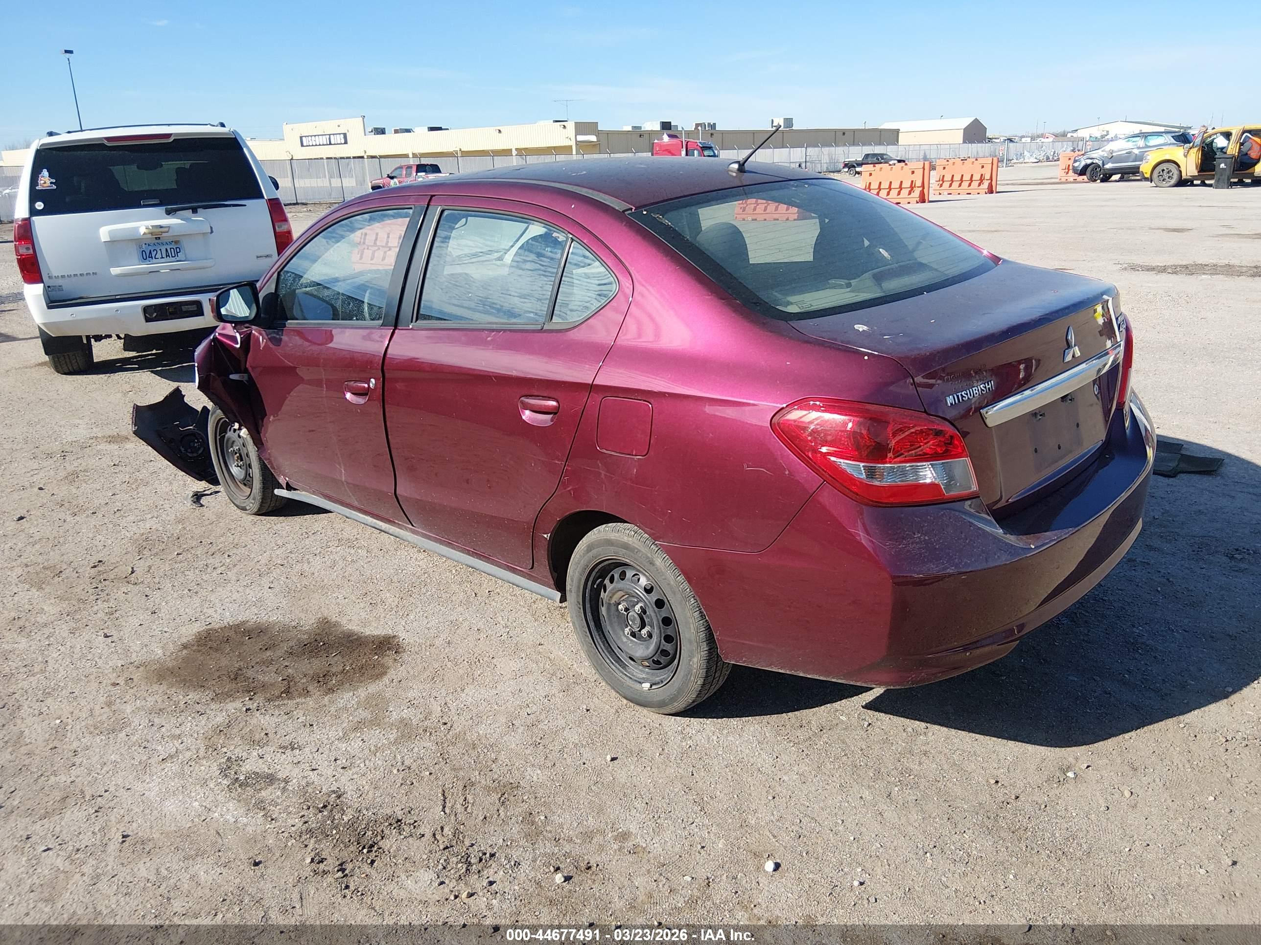 MITSUBISHI MIRAGE image 3