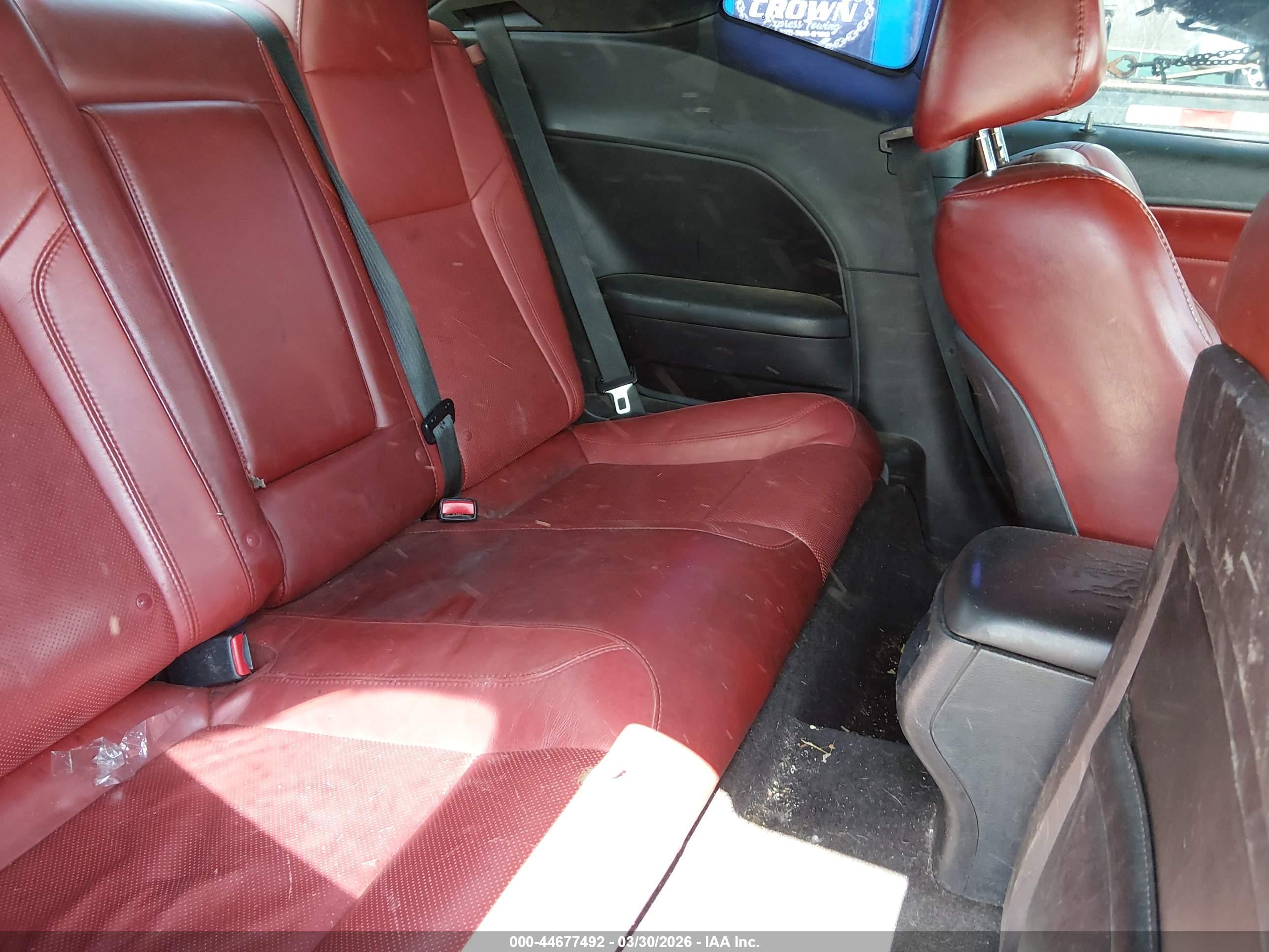 DODGE CHALLENGER image 8