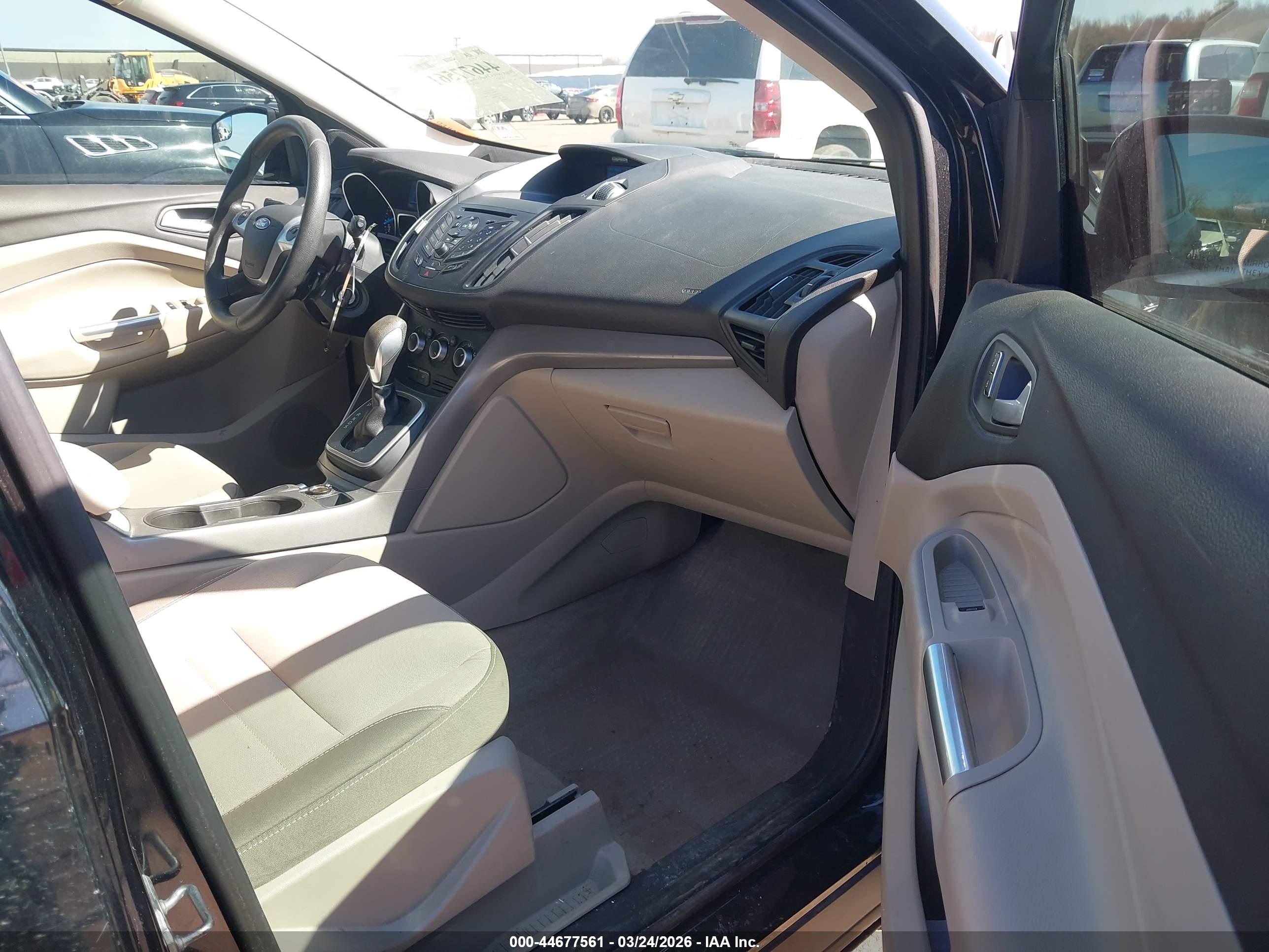 FORD ESCAPE image 5