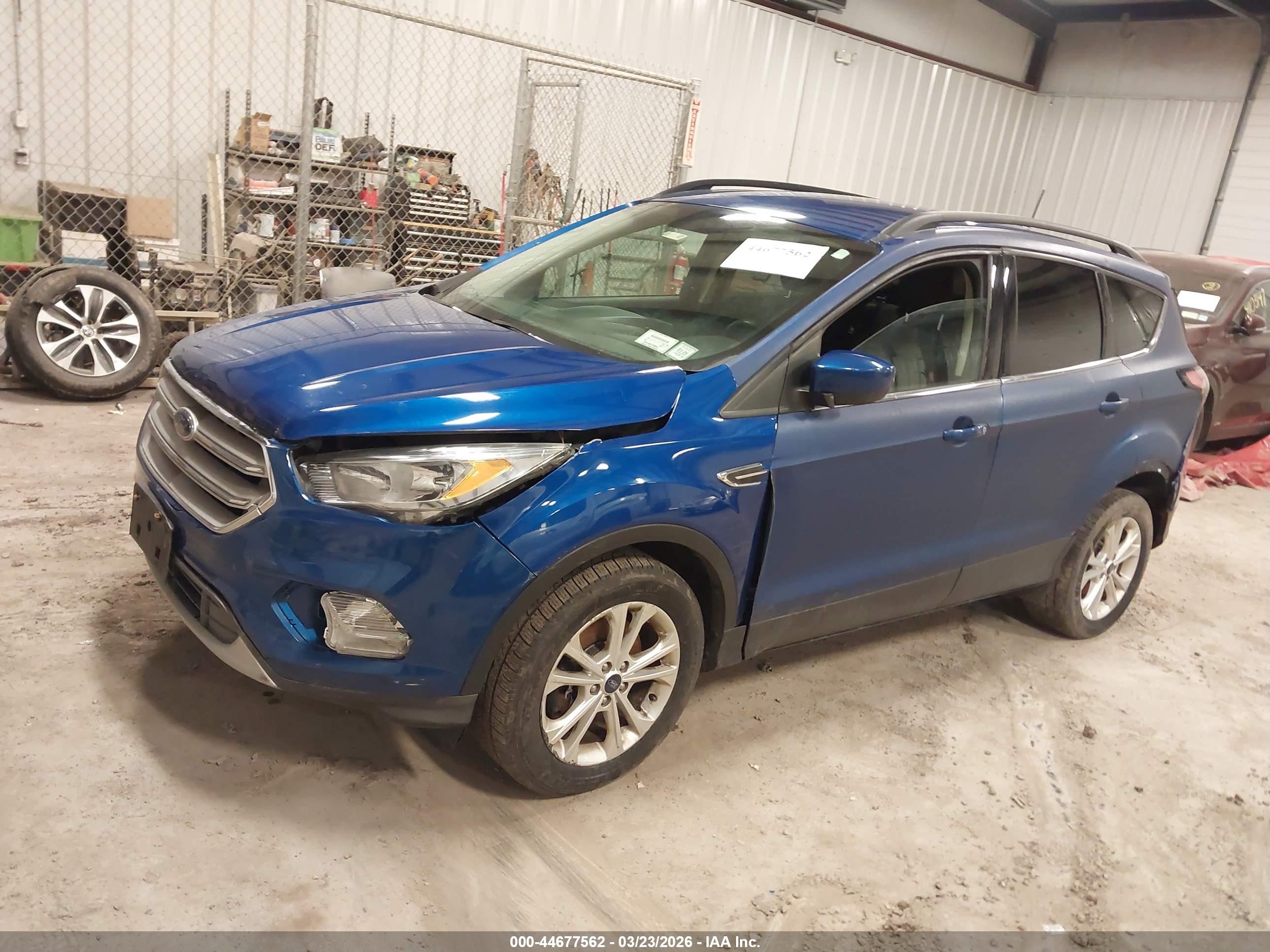 FORD ESCAPE image 2