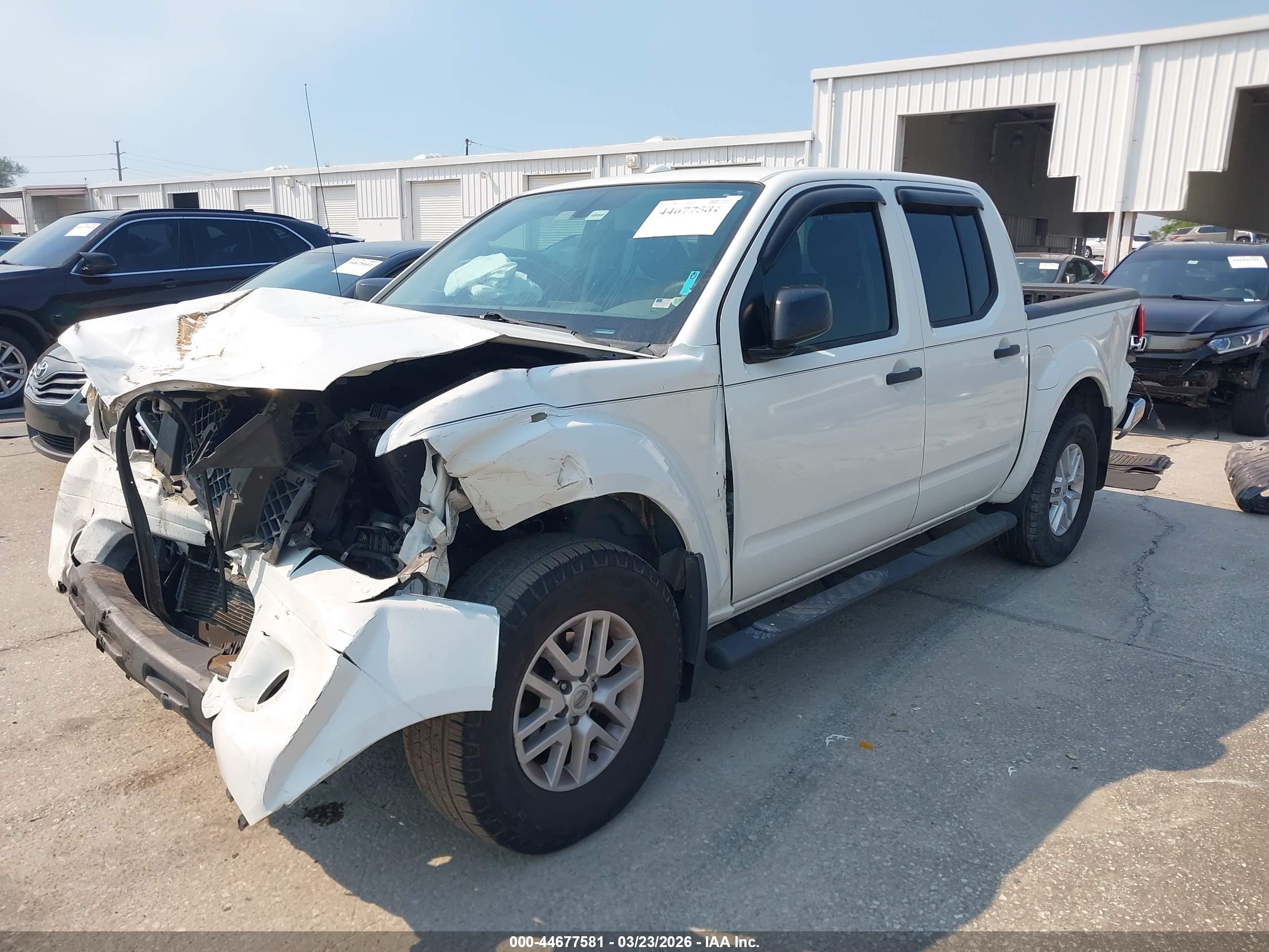NISSAN FRONTIER image 2