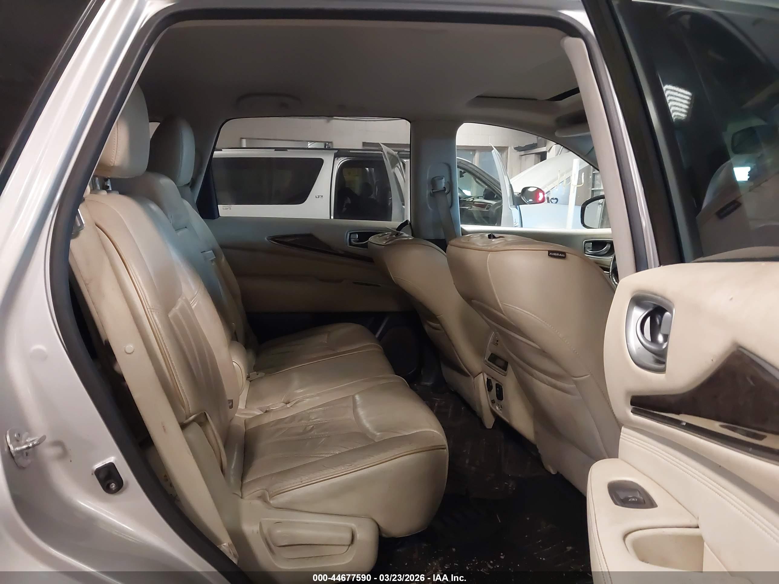 INFINITI QX60 image 8