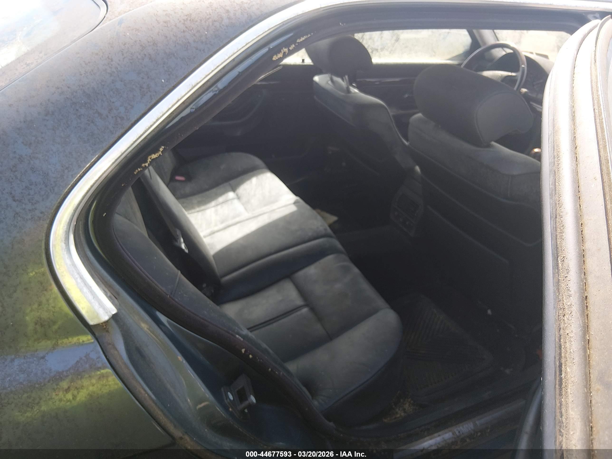 BMW 740IL image 8