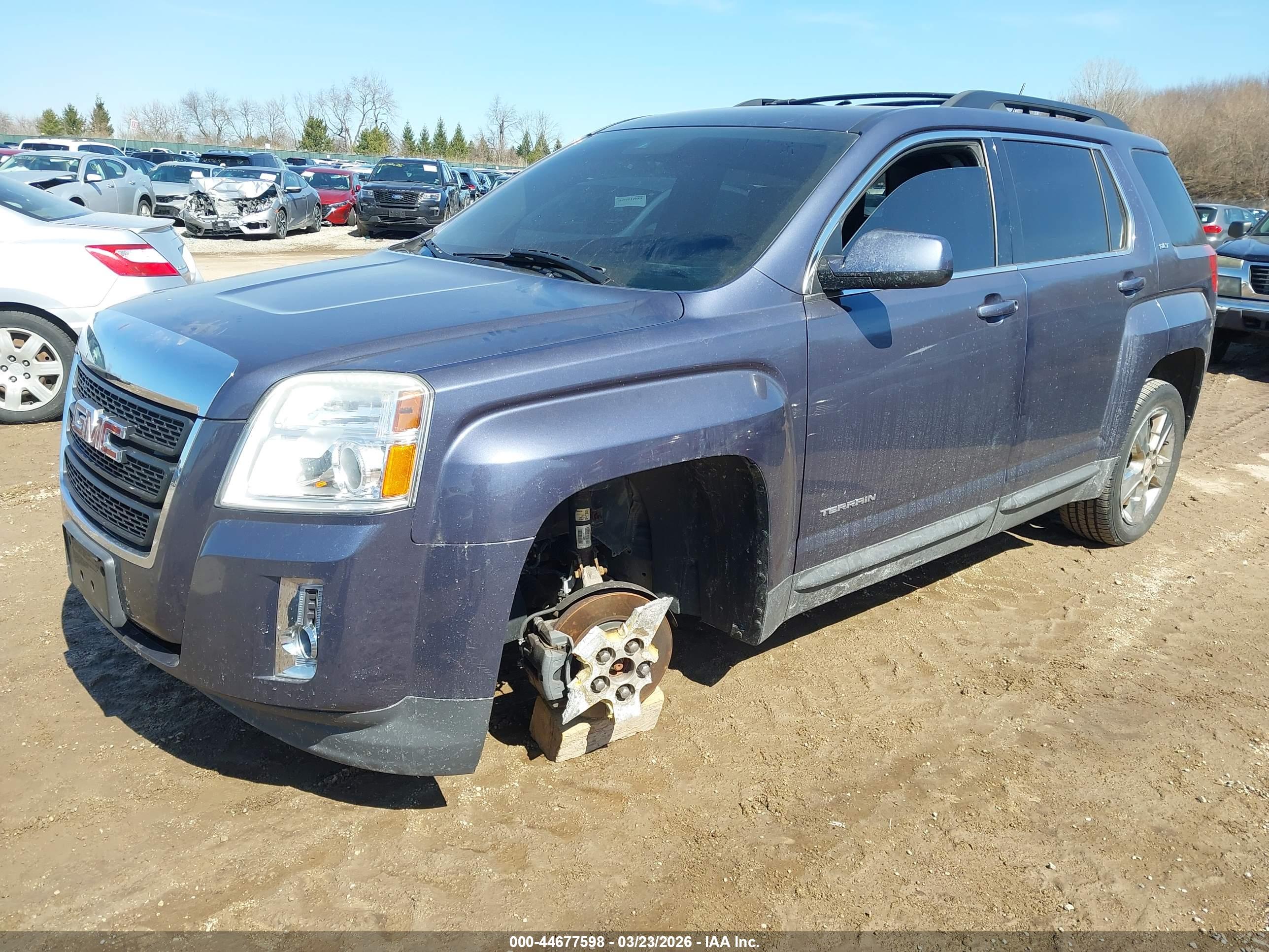 GMC TERRAIN image 2
