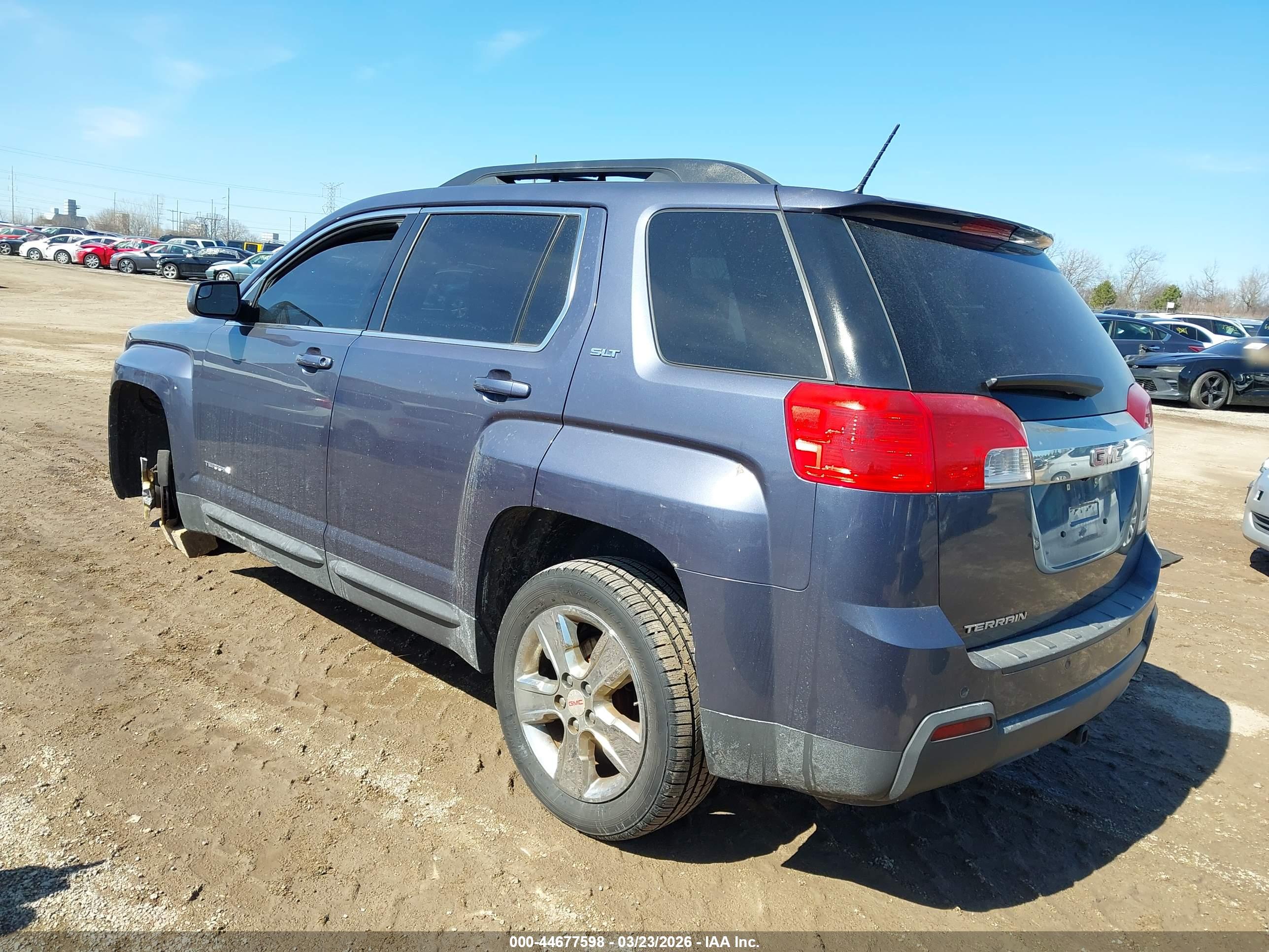 GMC TERRAIN image 3