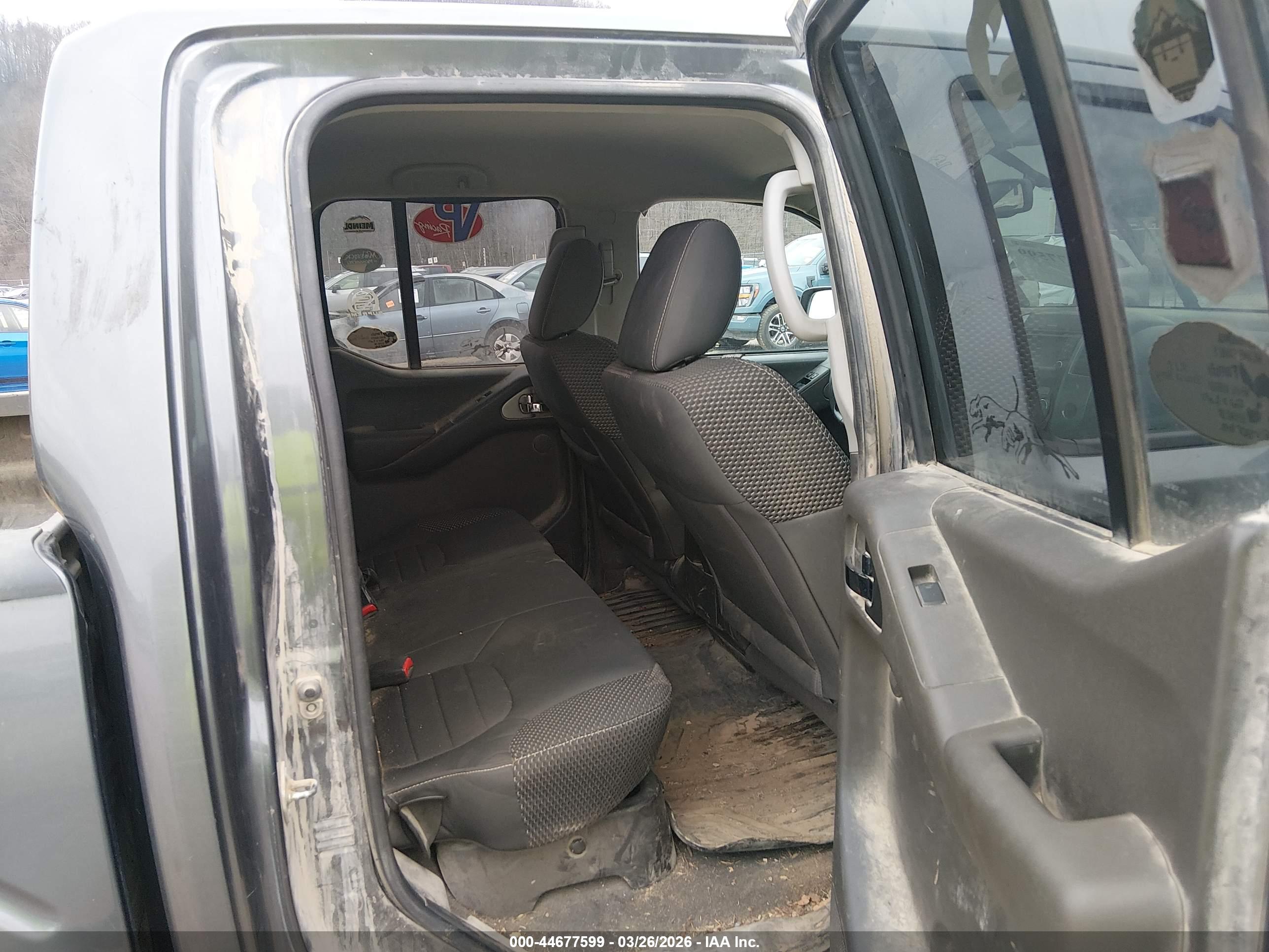 NISSAN FRONTIER image 8