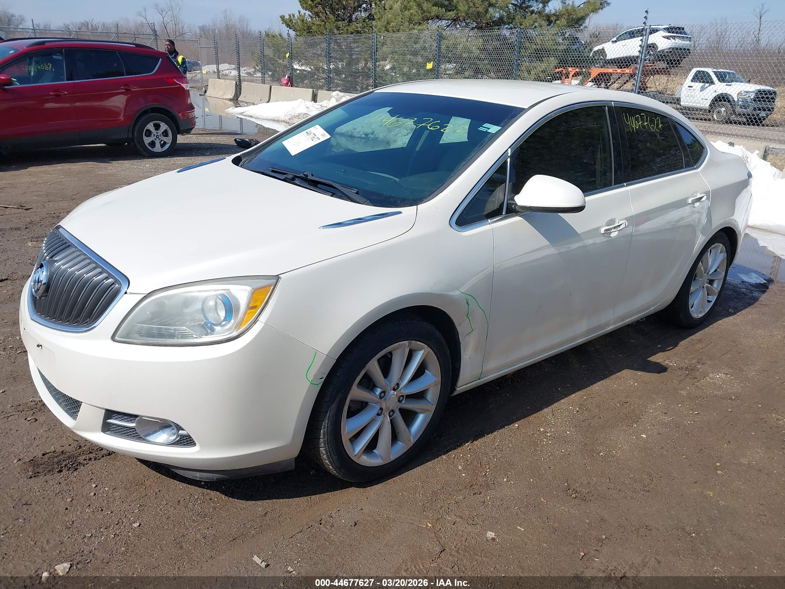BUICK VERANO image 2
