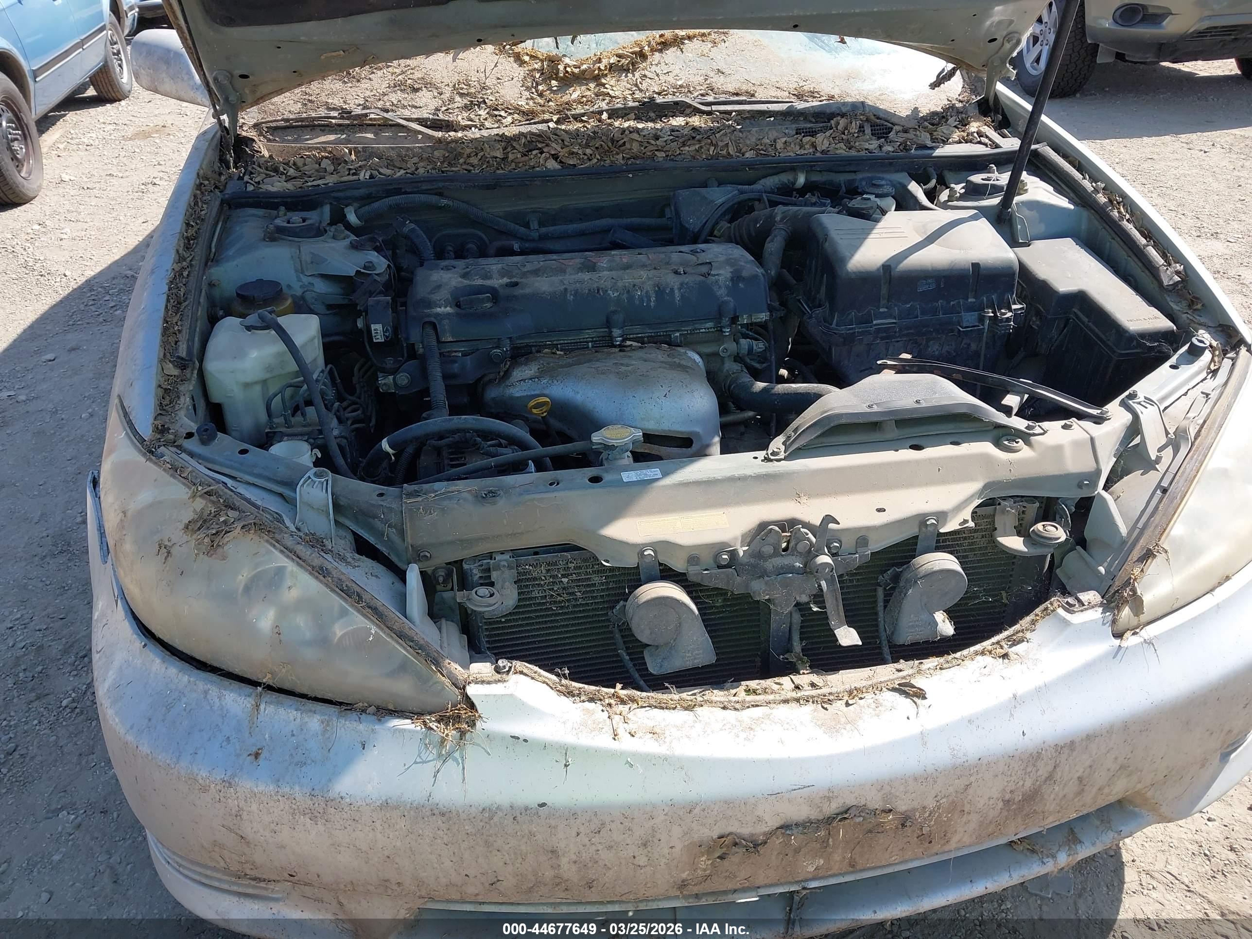 TOYOTA CAMRY image 6