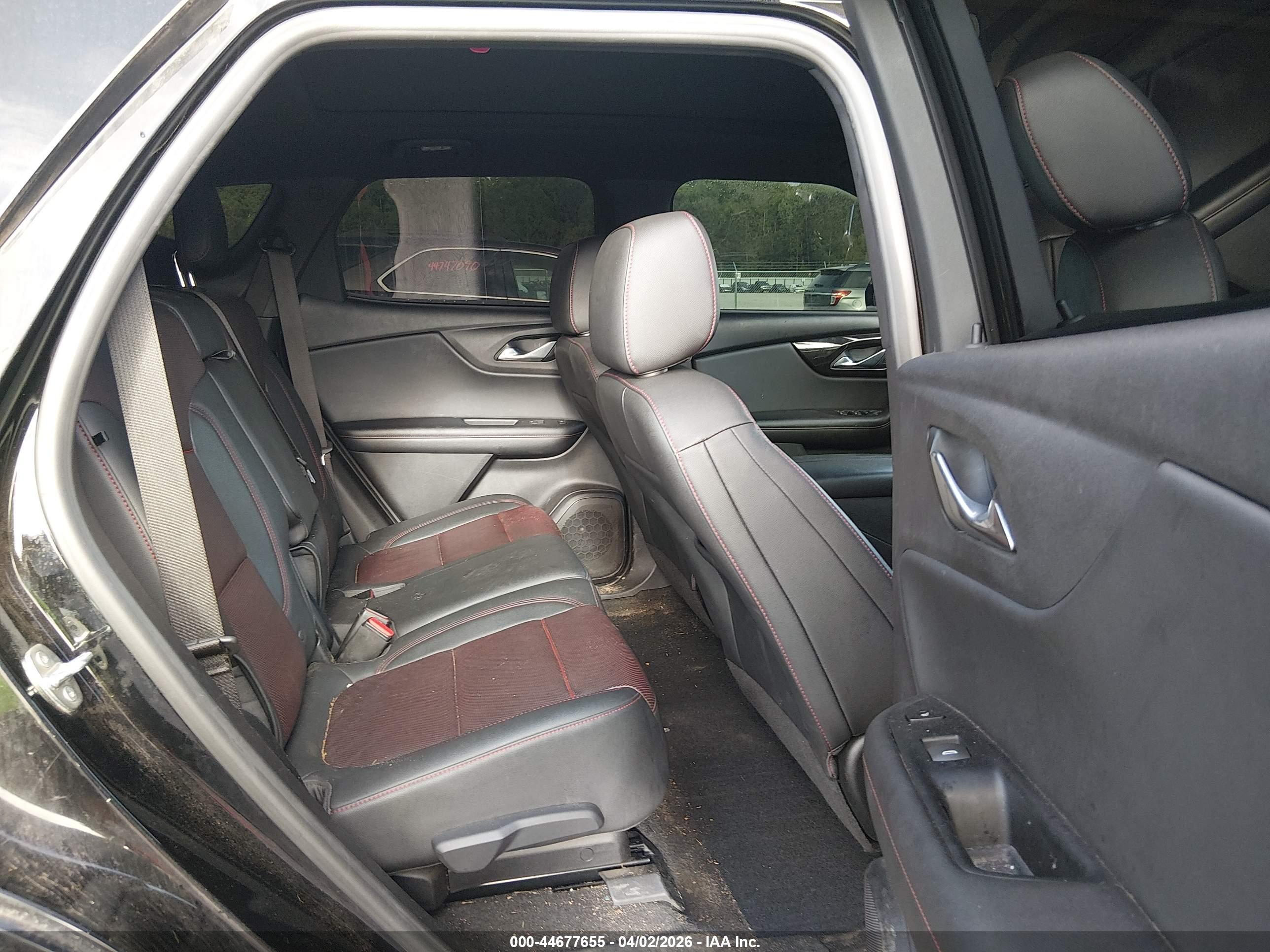 CHEVROLET BLAZER image 8