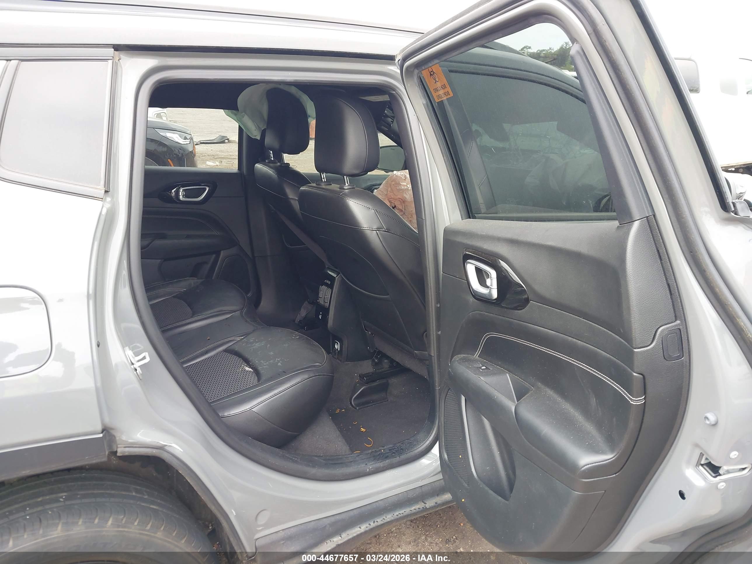 JEEP COMPASS image 8