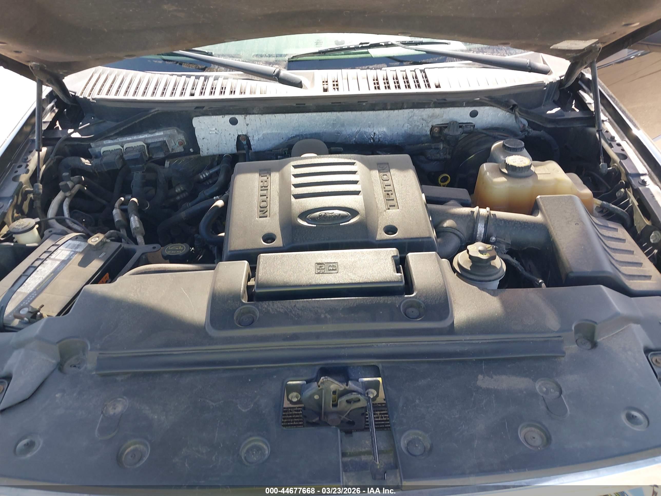 FORD EXPEDITION image 10