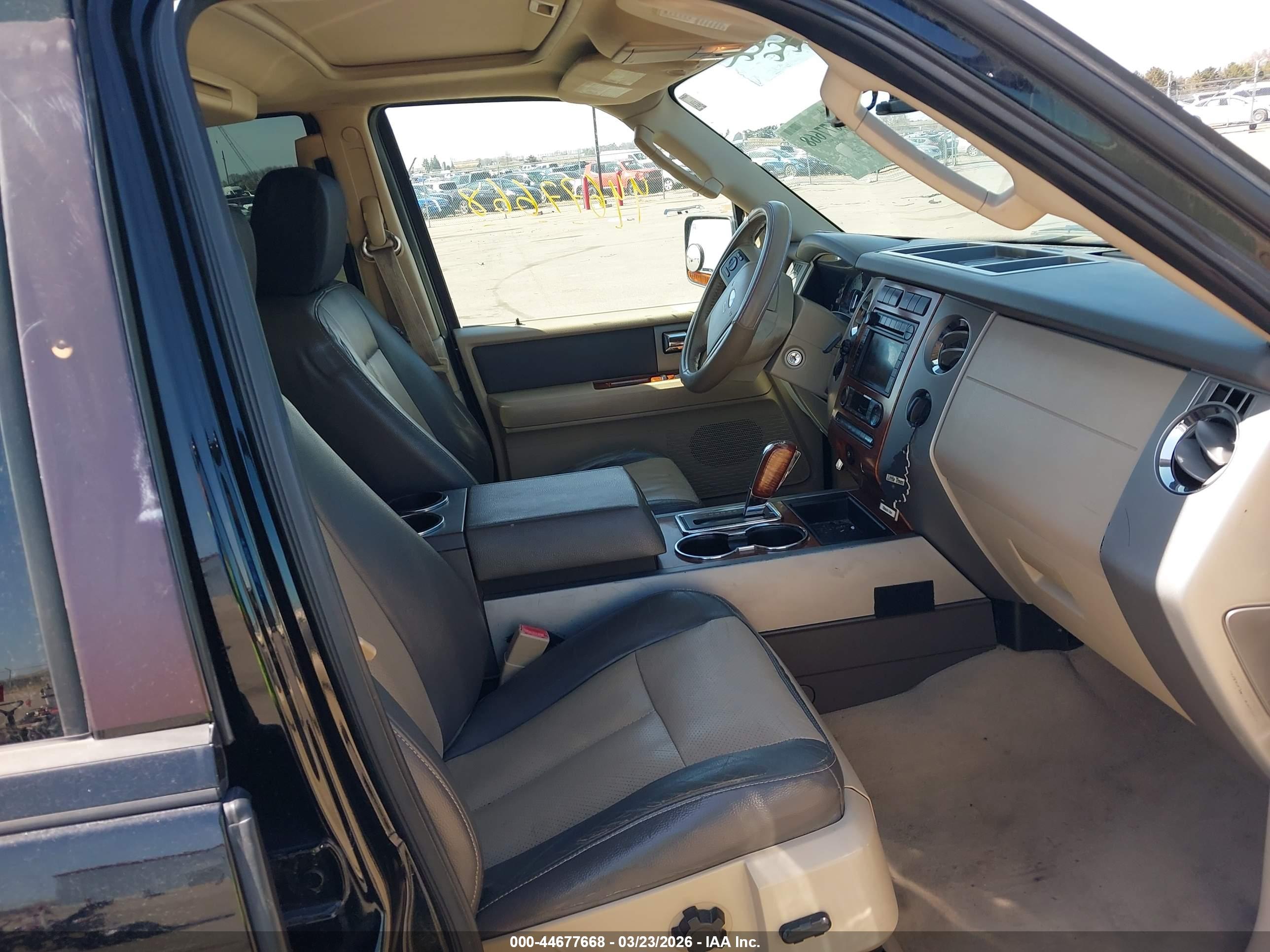 FORD EXPEDITION image 5