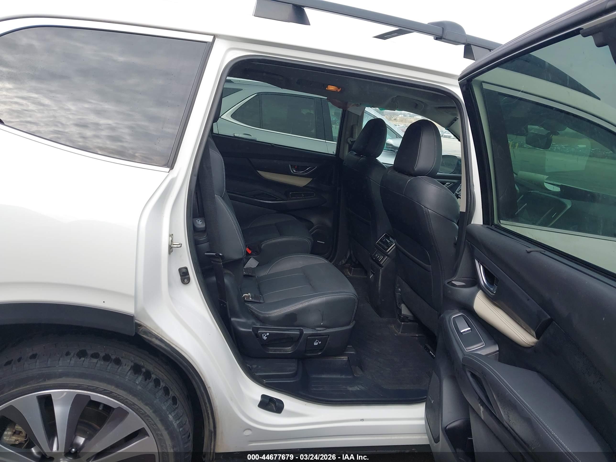 SUBARU ASCENT image 8