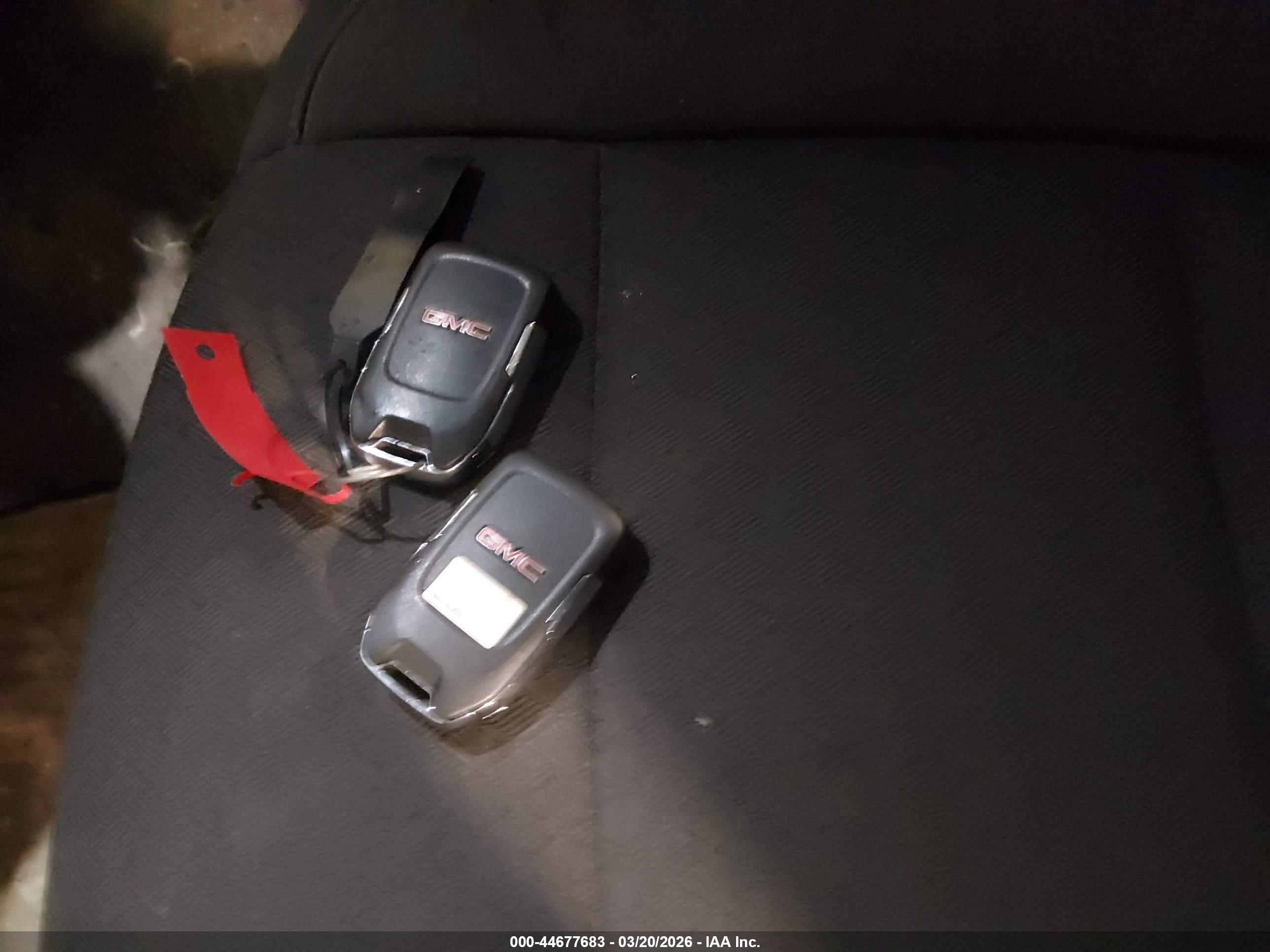 GMC SIERRA image 11
