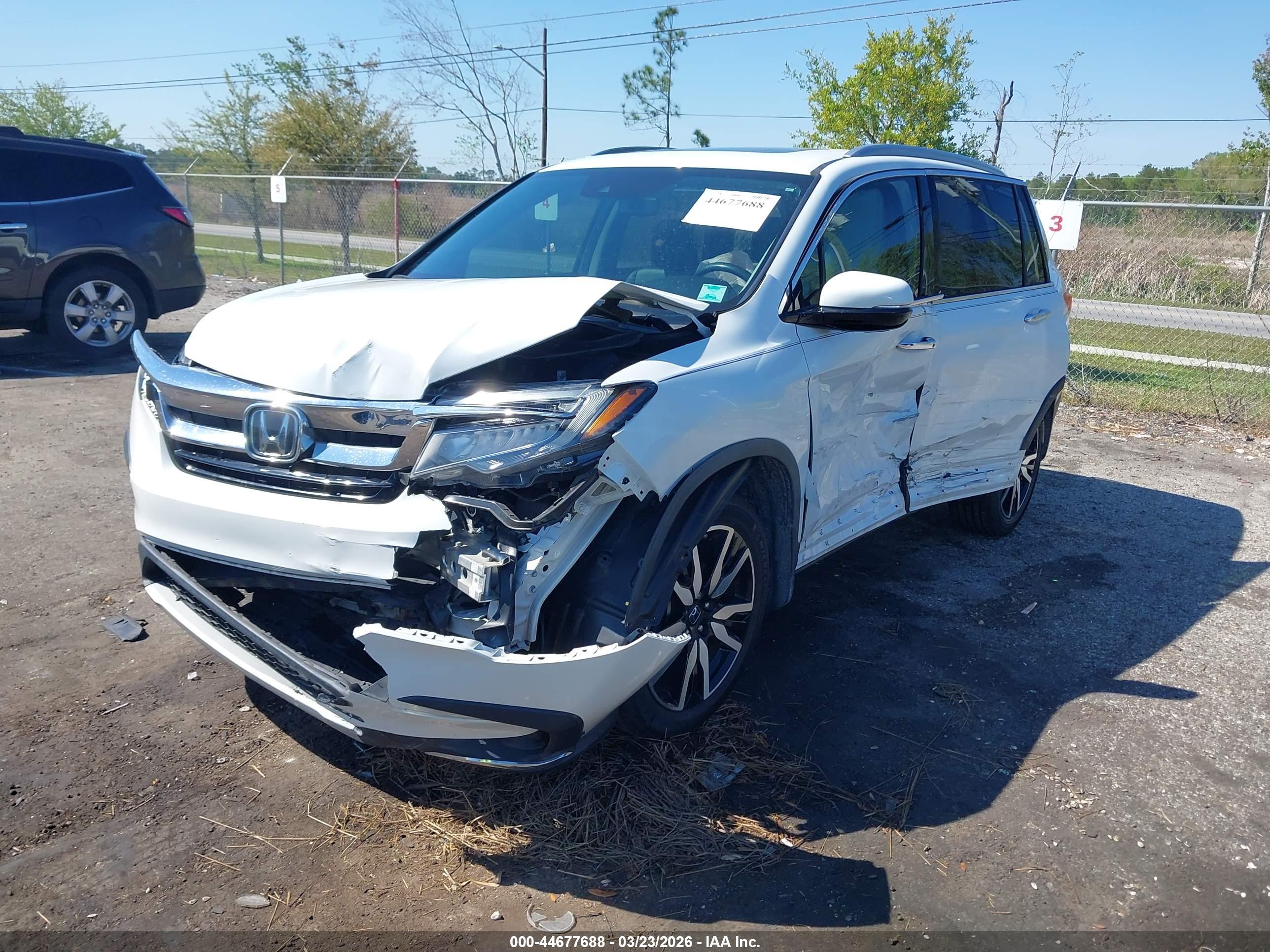 HONDA PILOT image 2
