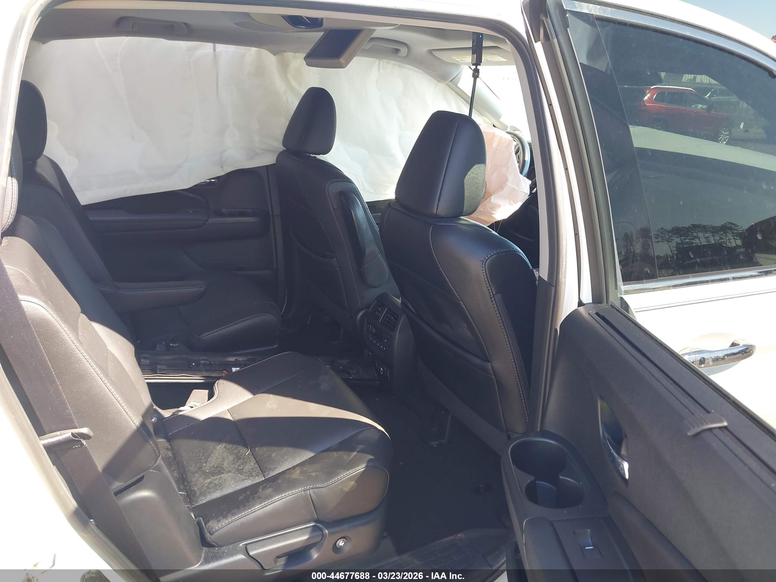 HONDA PILOT image 8