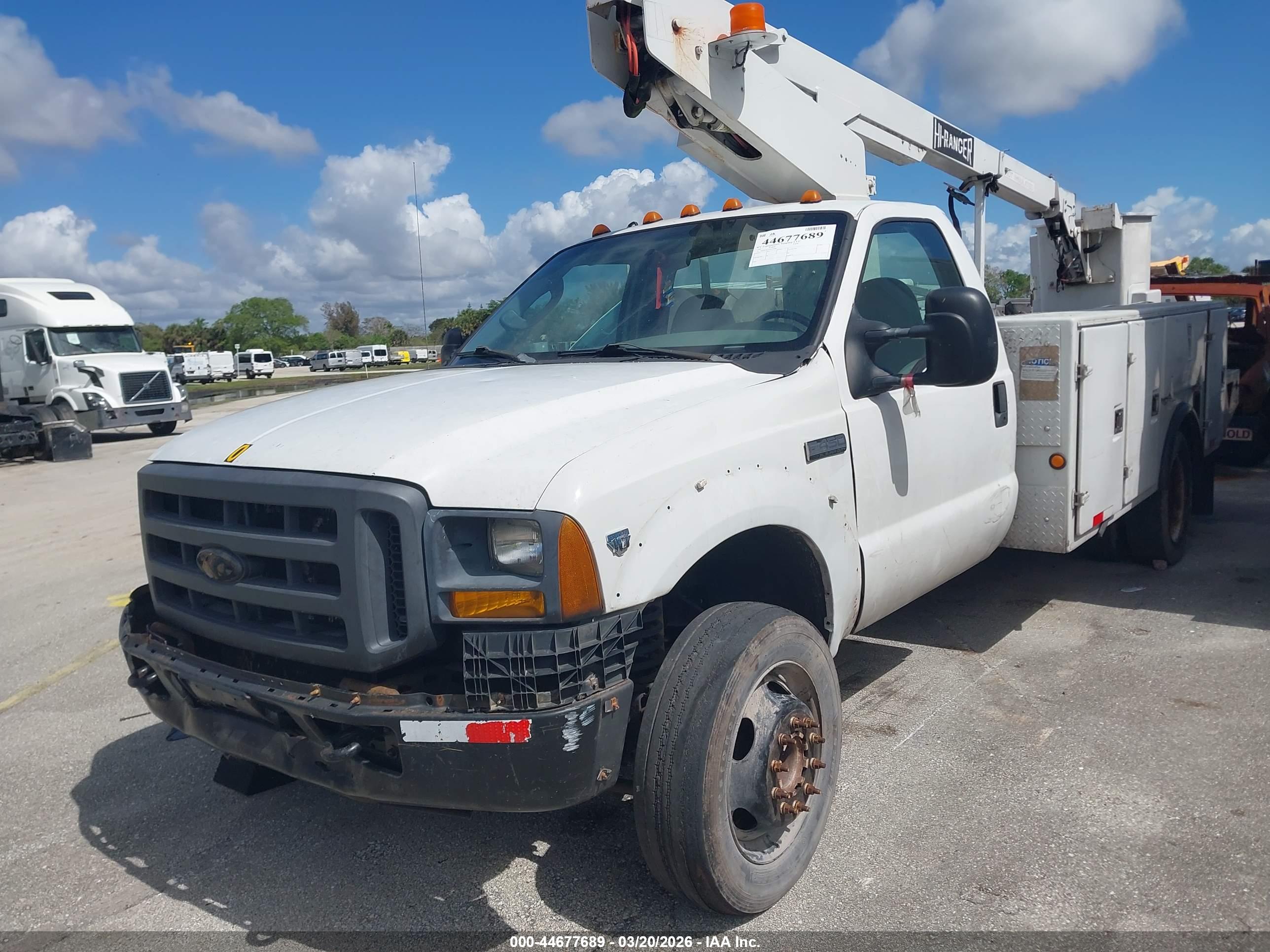 FORD F-450 image 2