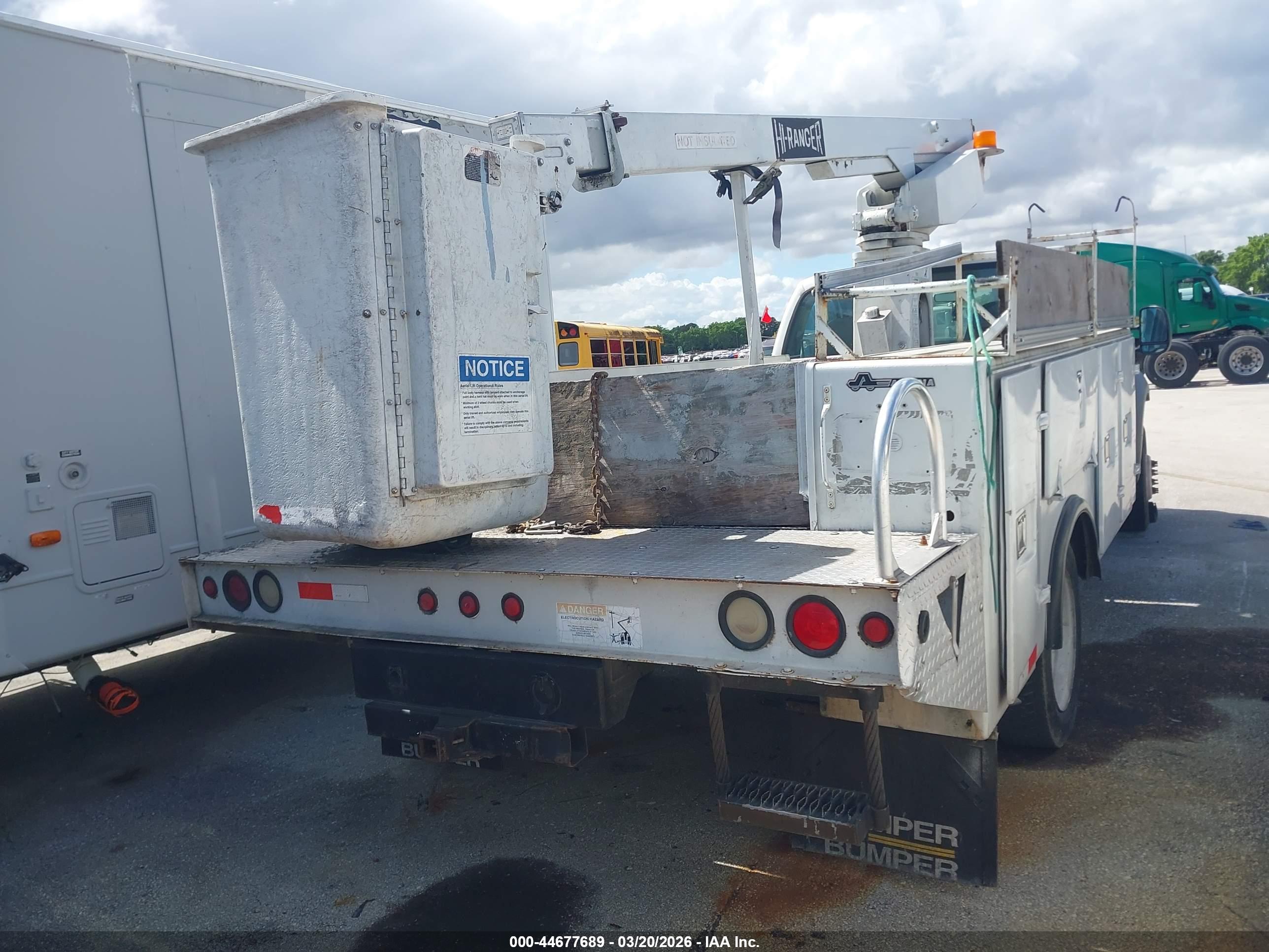 FORD F-450 image 4