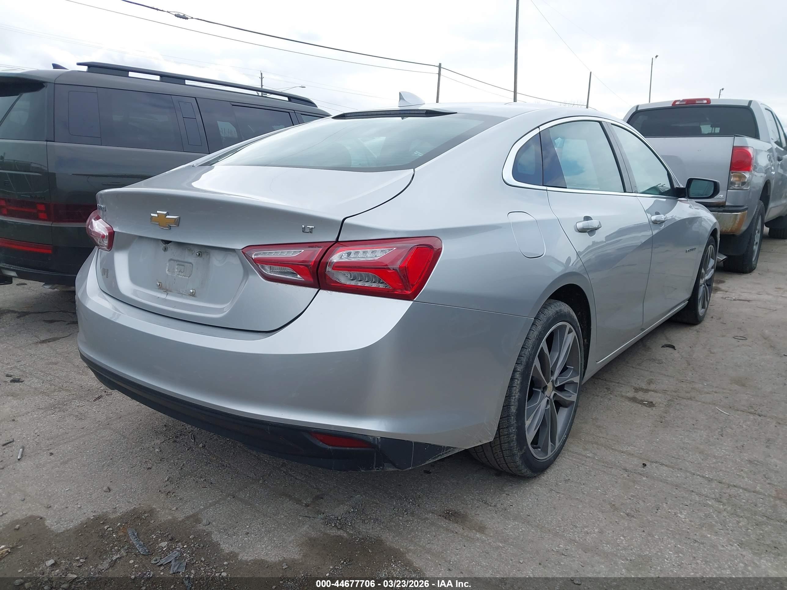 CHEVROLET MALIBU image 4