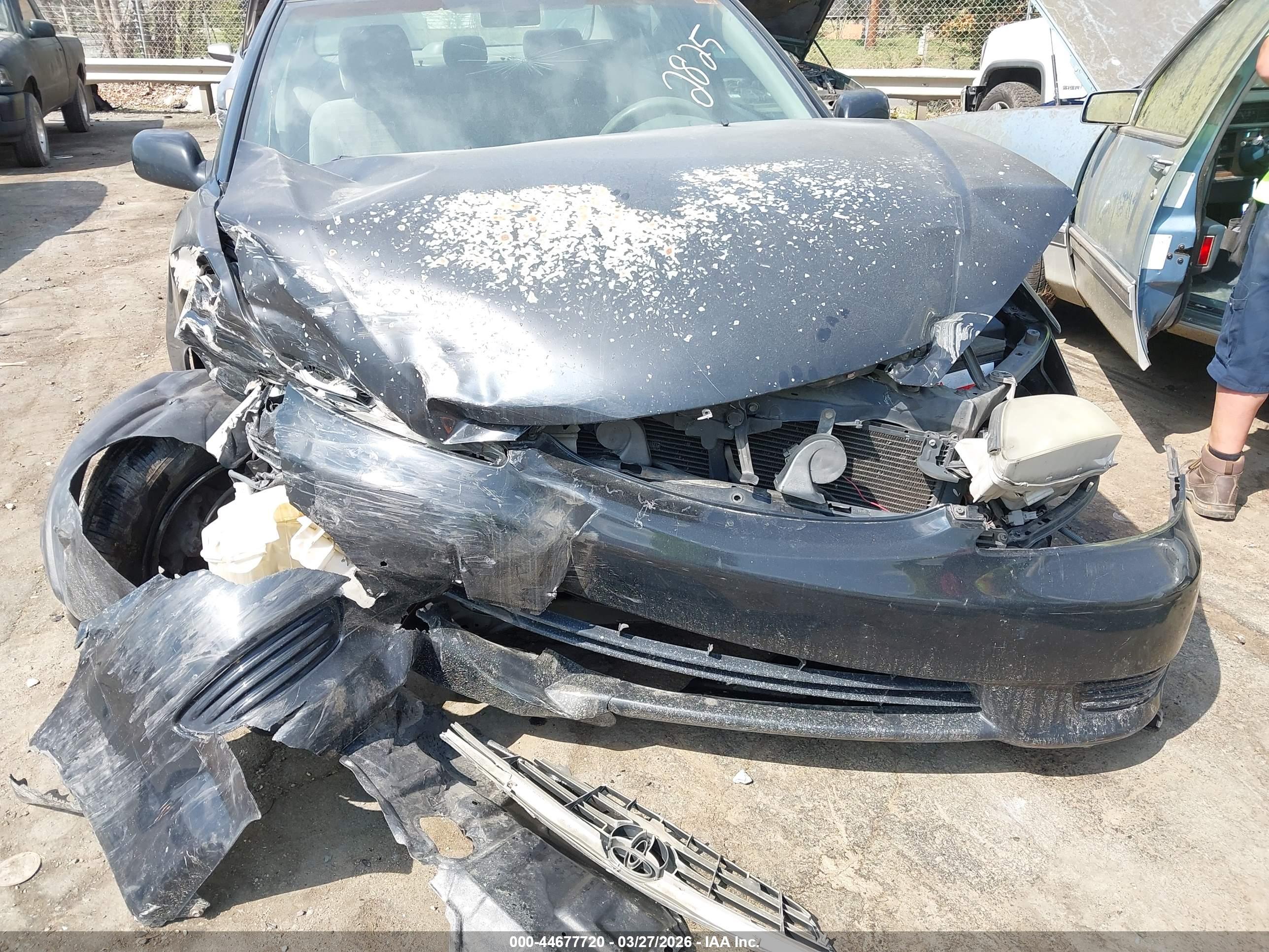 TOYOTA CAMRY image 6
