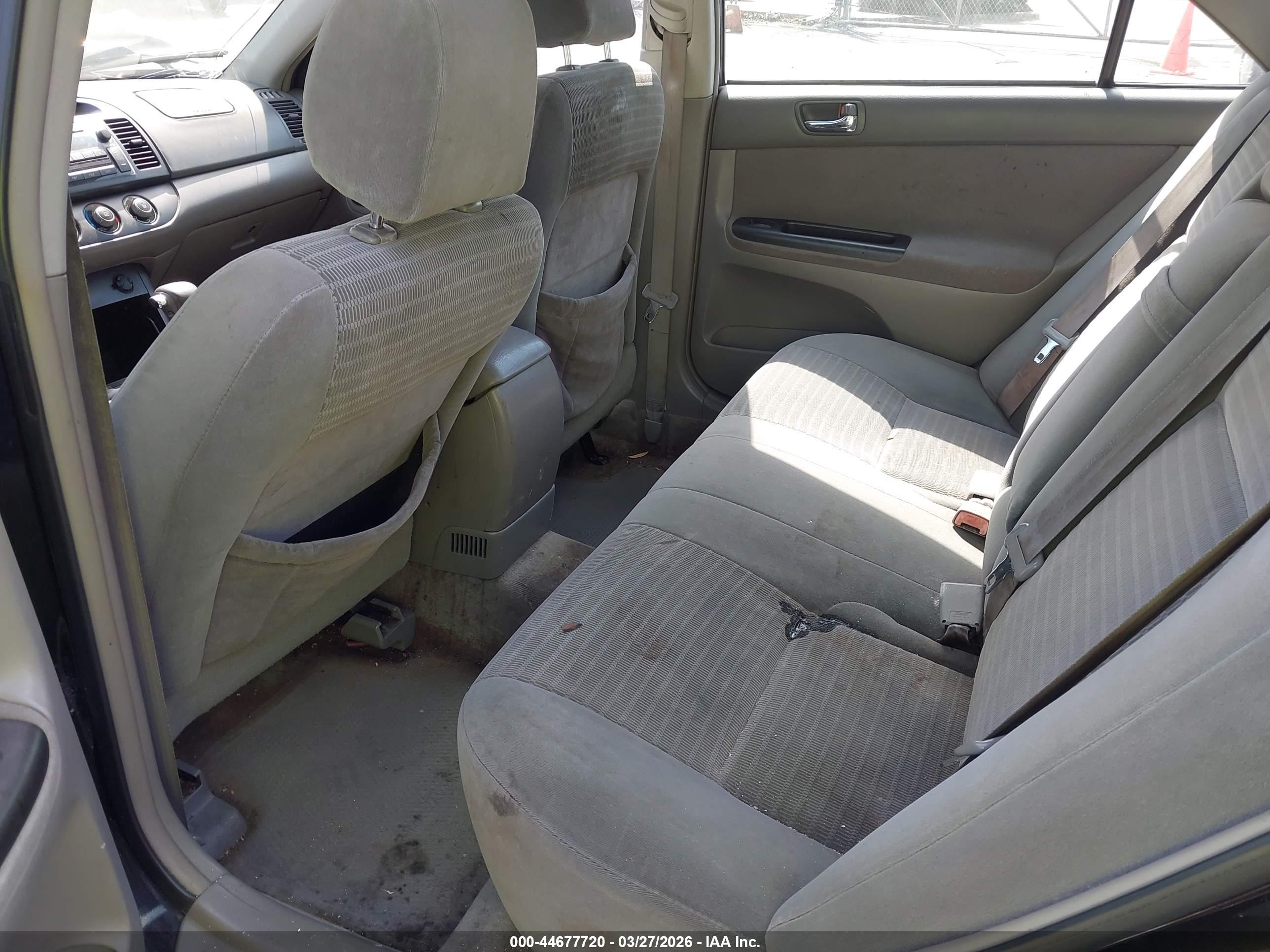 TOYOTA CAMRY image 8