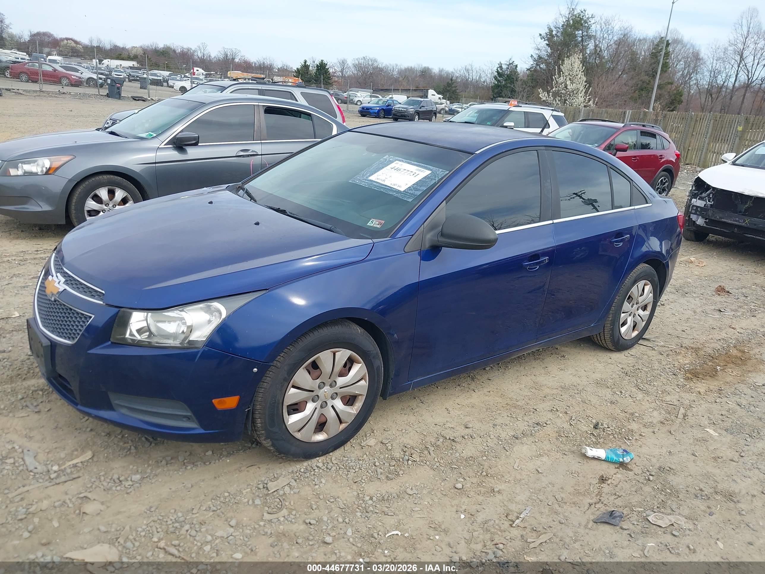 CHEVROLET CRUZE image 2