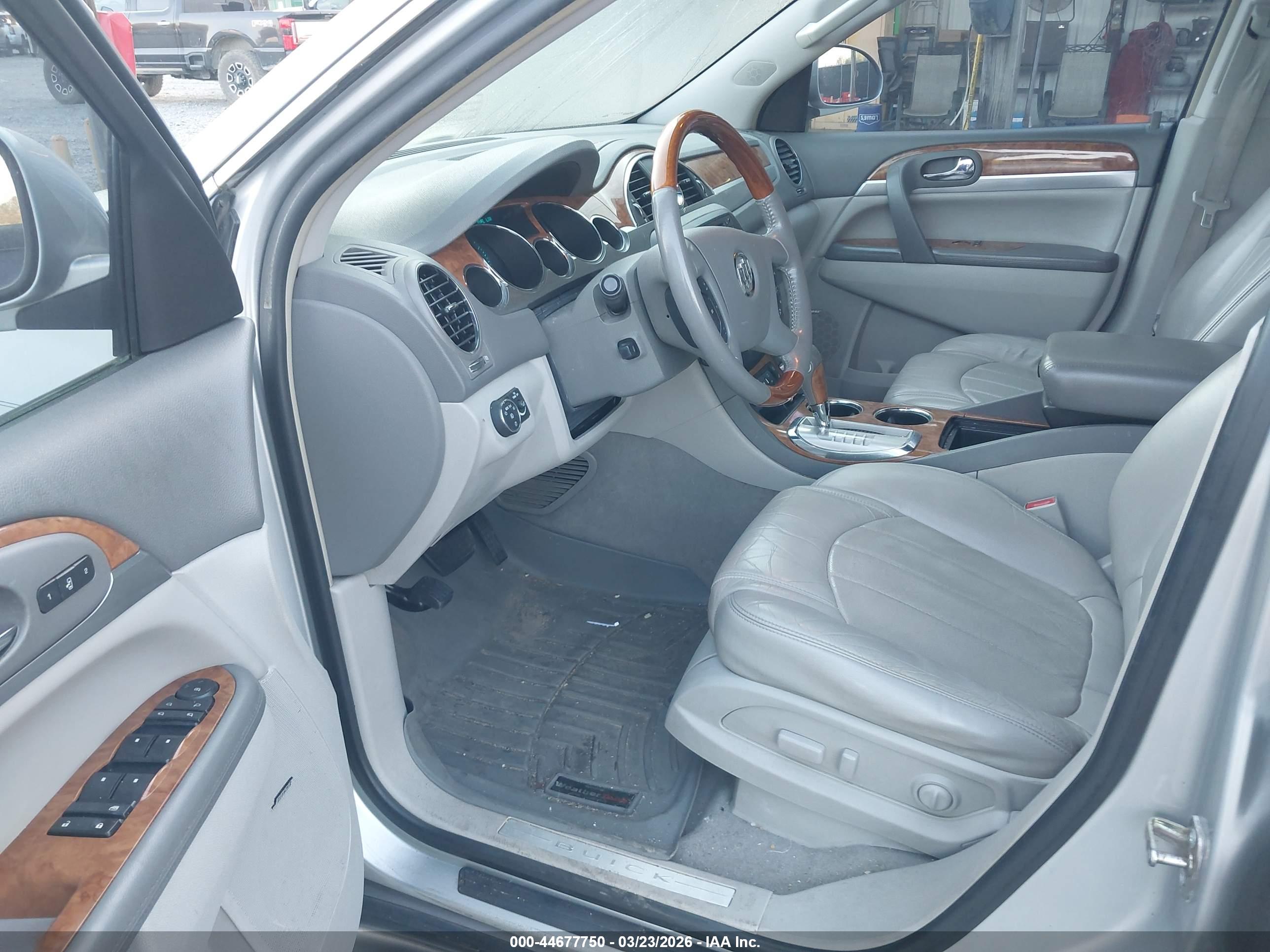 BUICK ENCLAVE image 5